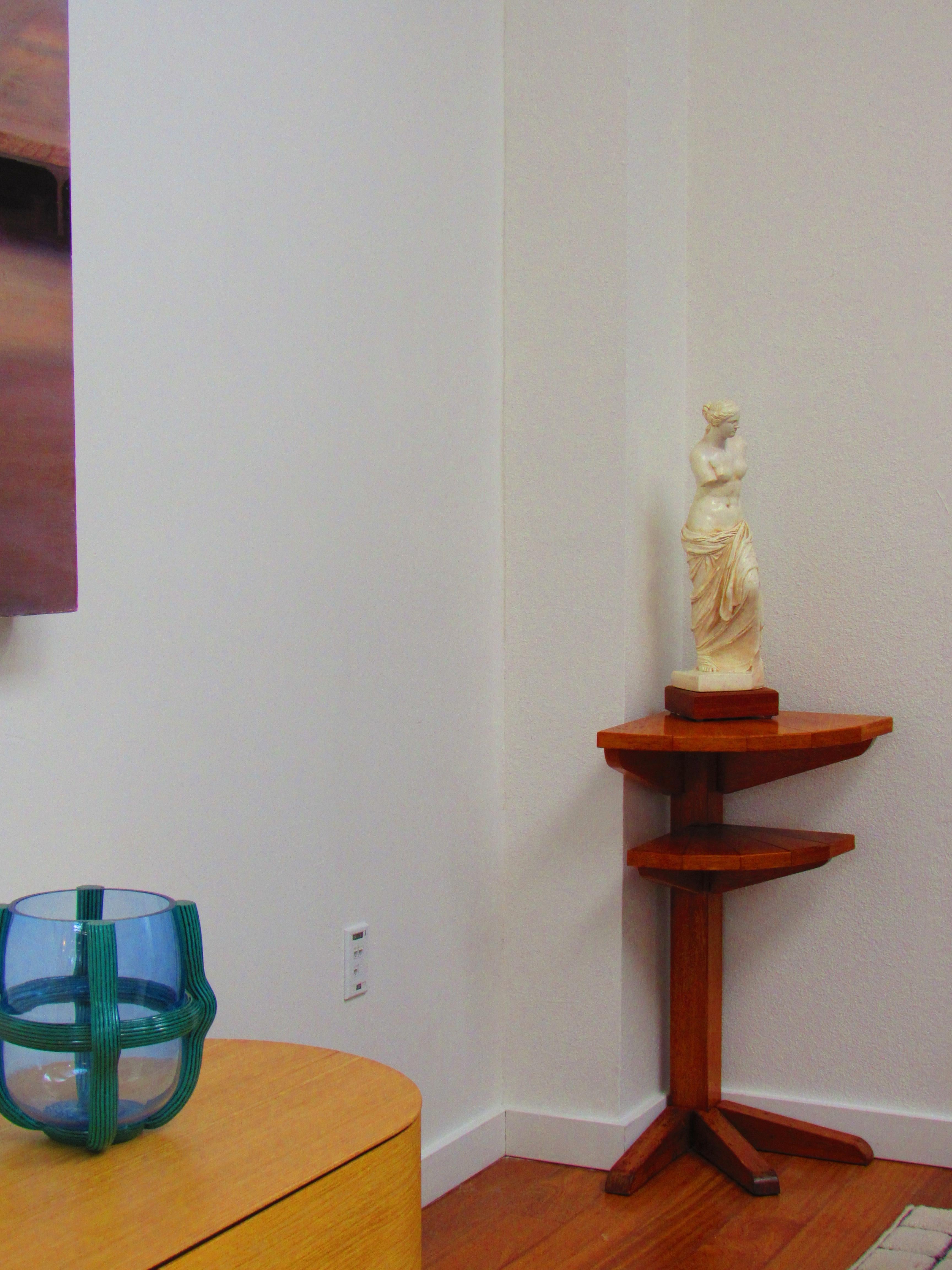 Two-tiered oak corner table with unique spoke leg For Sale 6
