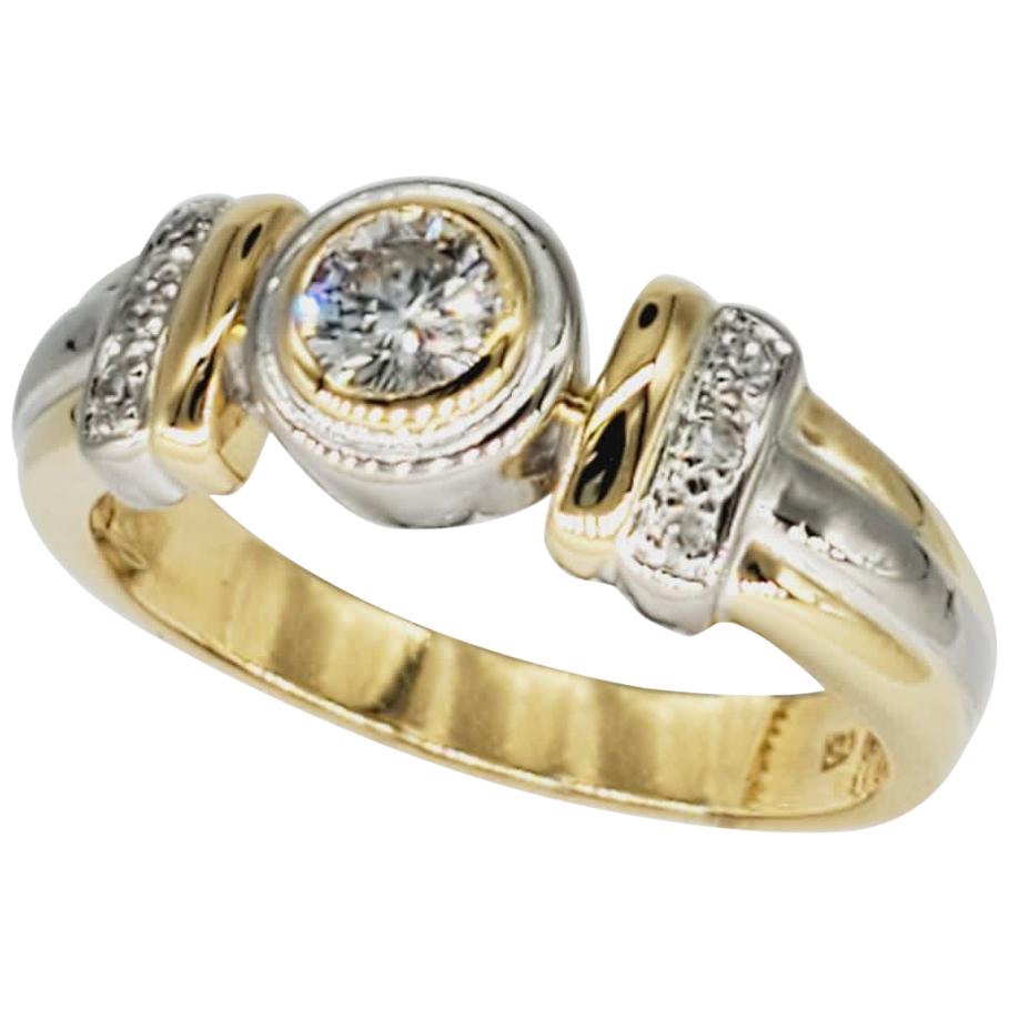 Vintage Two-Tone 0.30 Carat Diamond Bezel 18 Karat Gold Ring