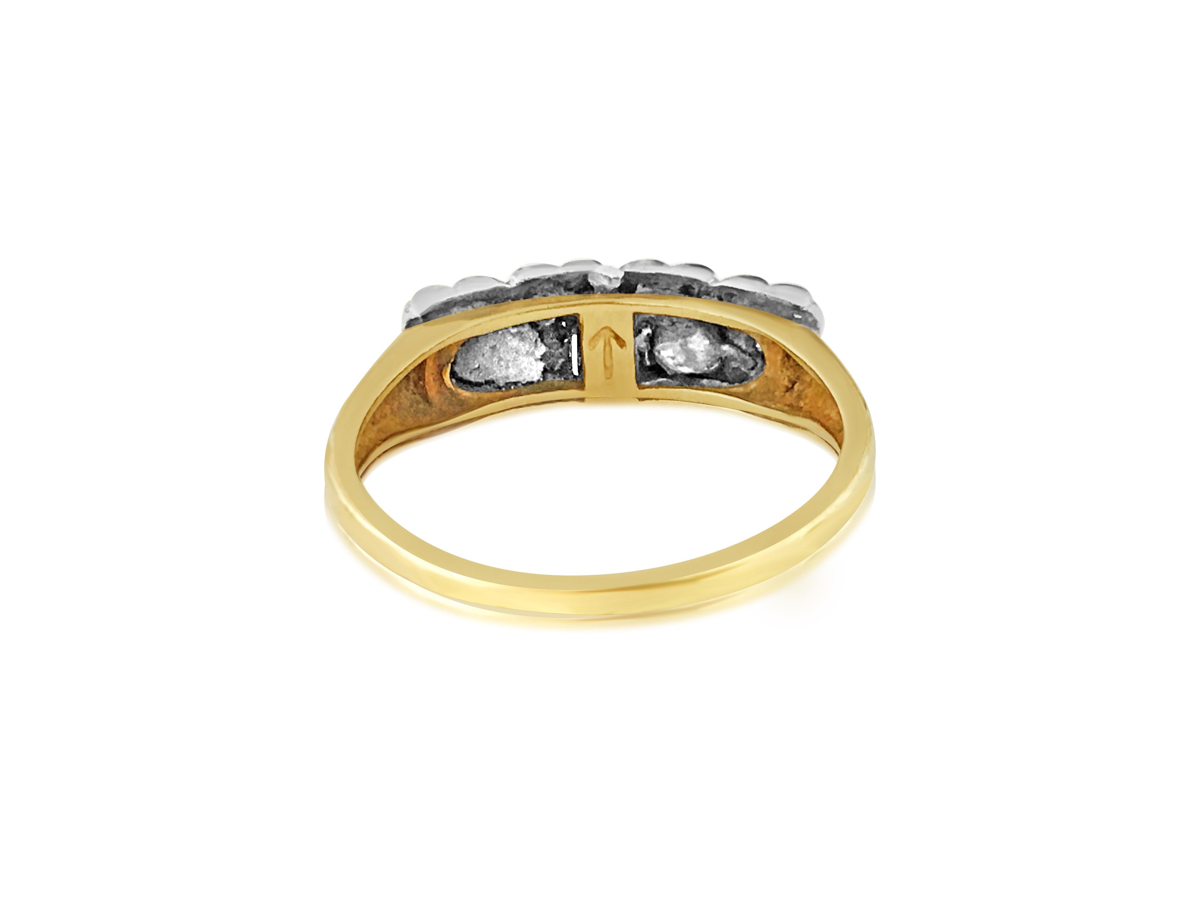 Round Cut Vintage Two-Tone 0.48 Carat Diamond Yellow Gold Wedding Ring For Sale