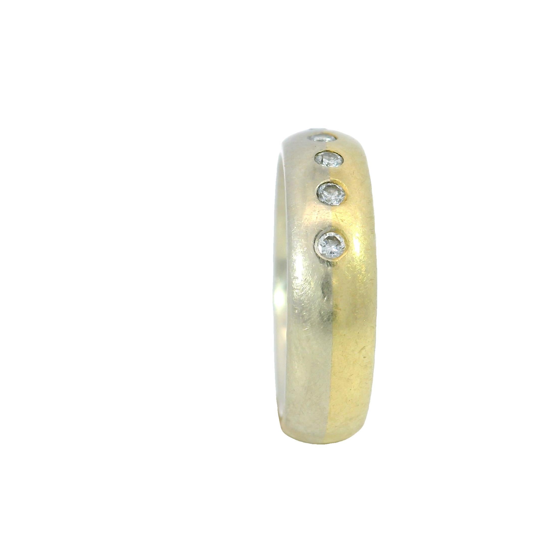 Anello bicolore d'epoca con diamanti in oro bianco e giallo 18 carati, misura 7 in vendita 3