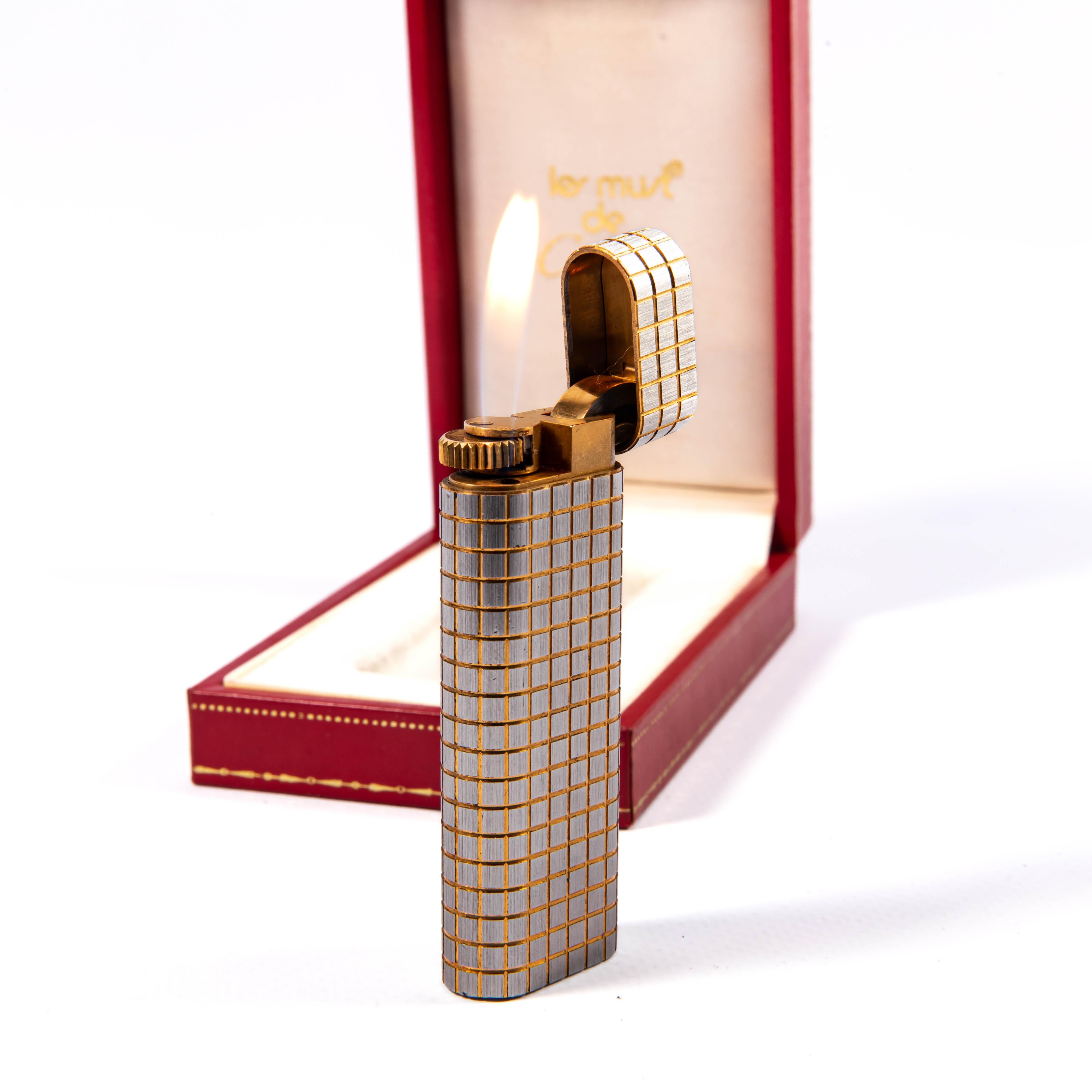 Vintage Two-Tone CARTIER Les Must Lighter in Box 1970s For Sale 4