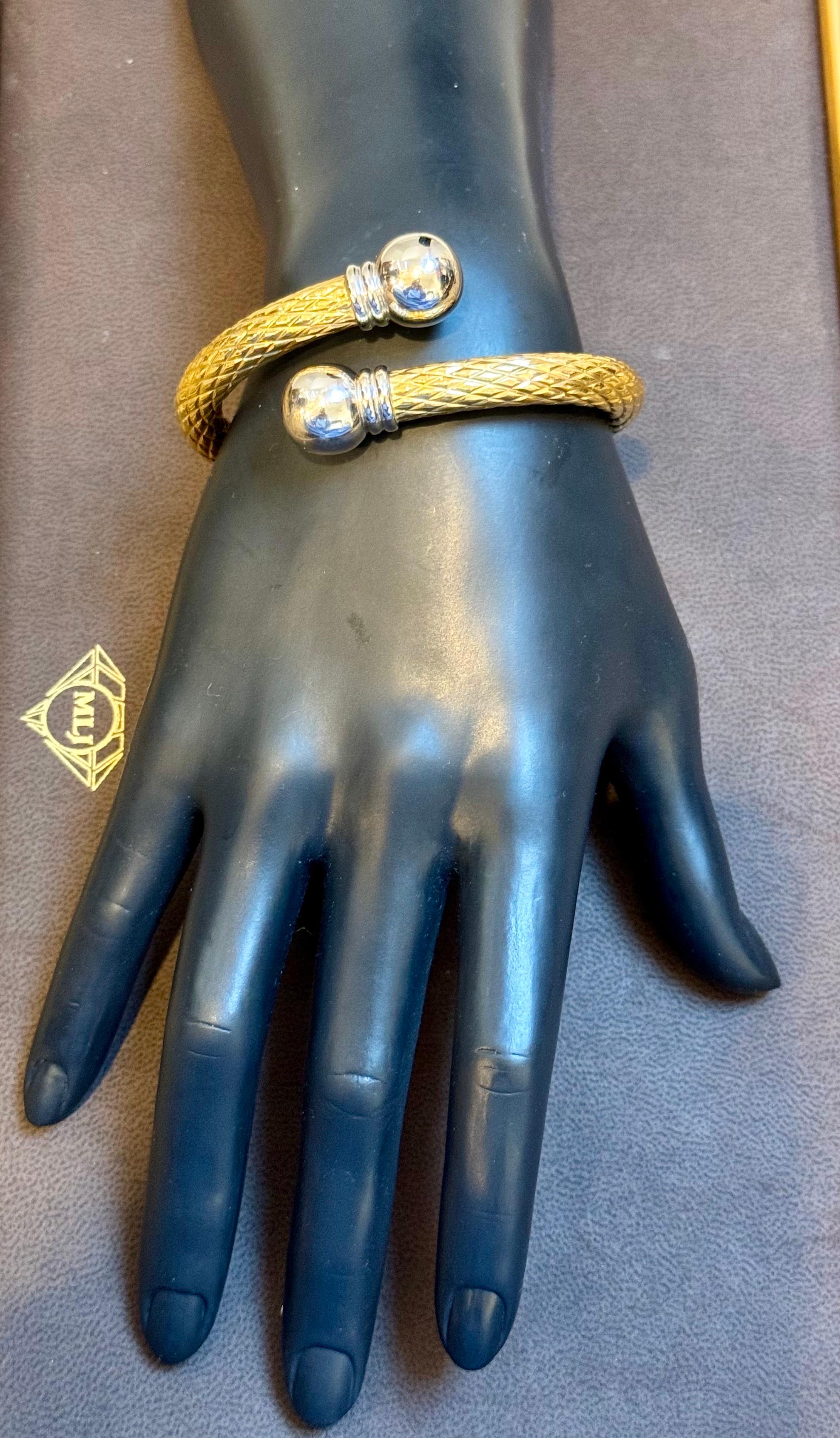 Vintage Zwei-Ton-Manschette Armreif Armband 18 Karat massivem Gelb & Weißgold 24 Gramm im Angebot 8