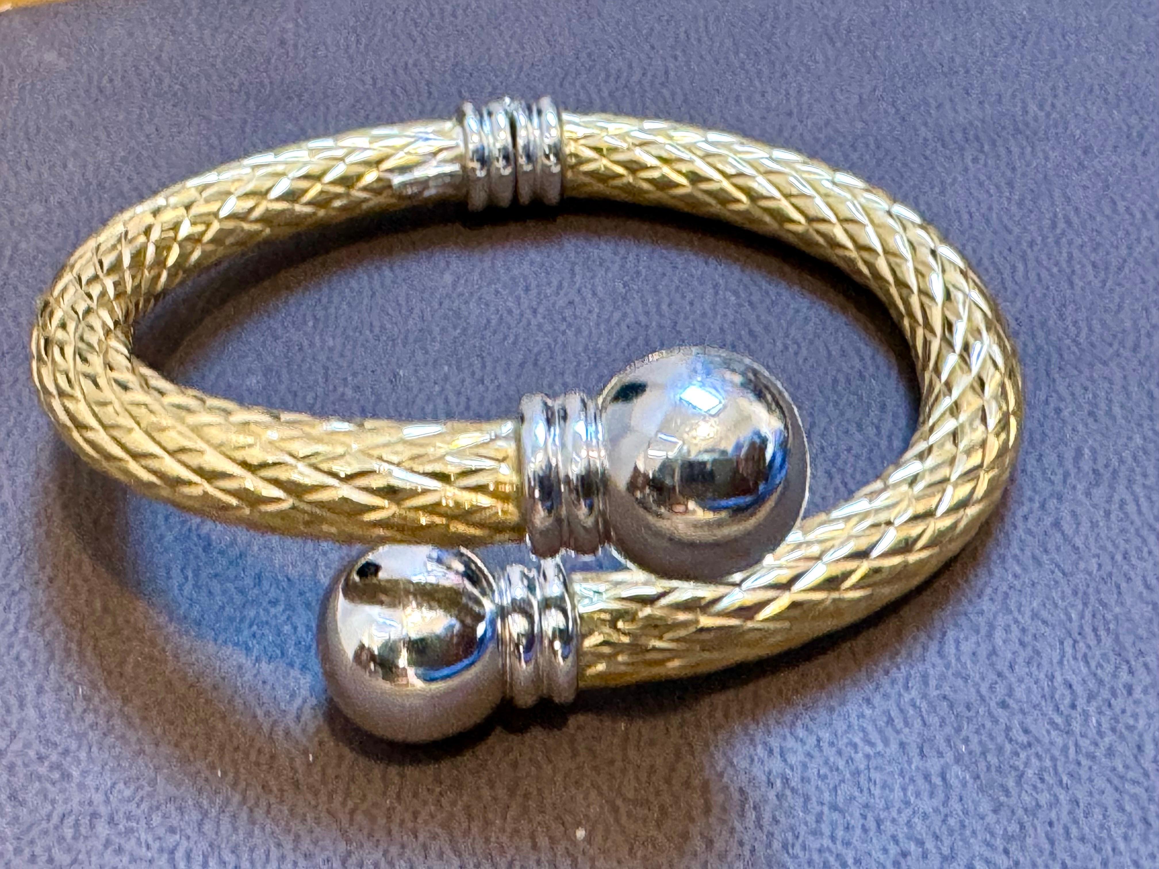 Vintage Zwei-Ton-Manschette Armreif Armband 18 Karat massivem Gelb & Weißgold 24 Gramm im Angebot 2