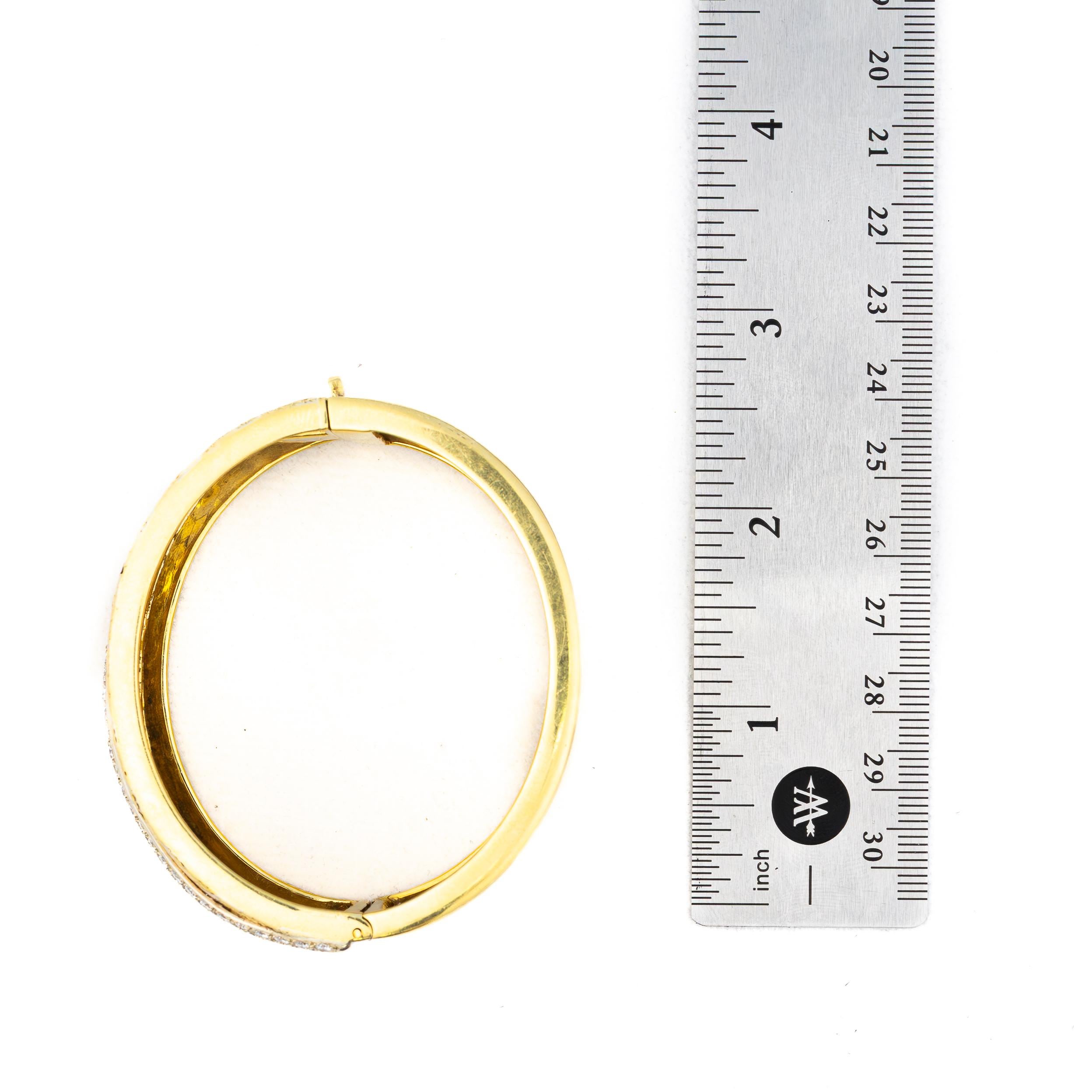 Round Cut Vintage Two-Tone Diamond Woven Gold Bangle Bracelet For Sale
