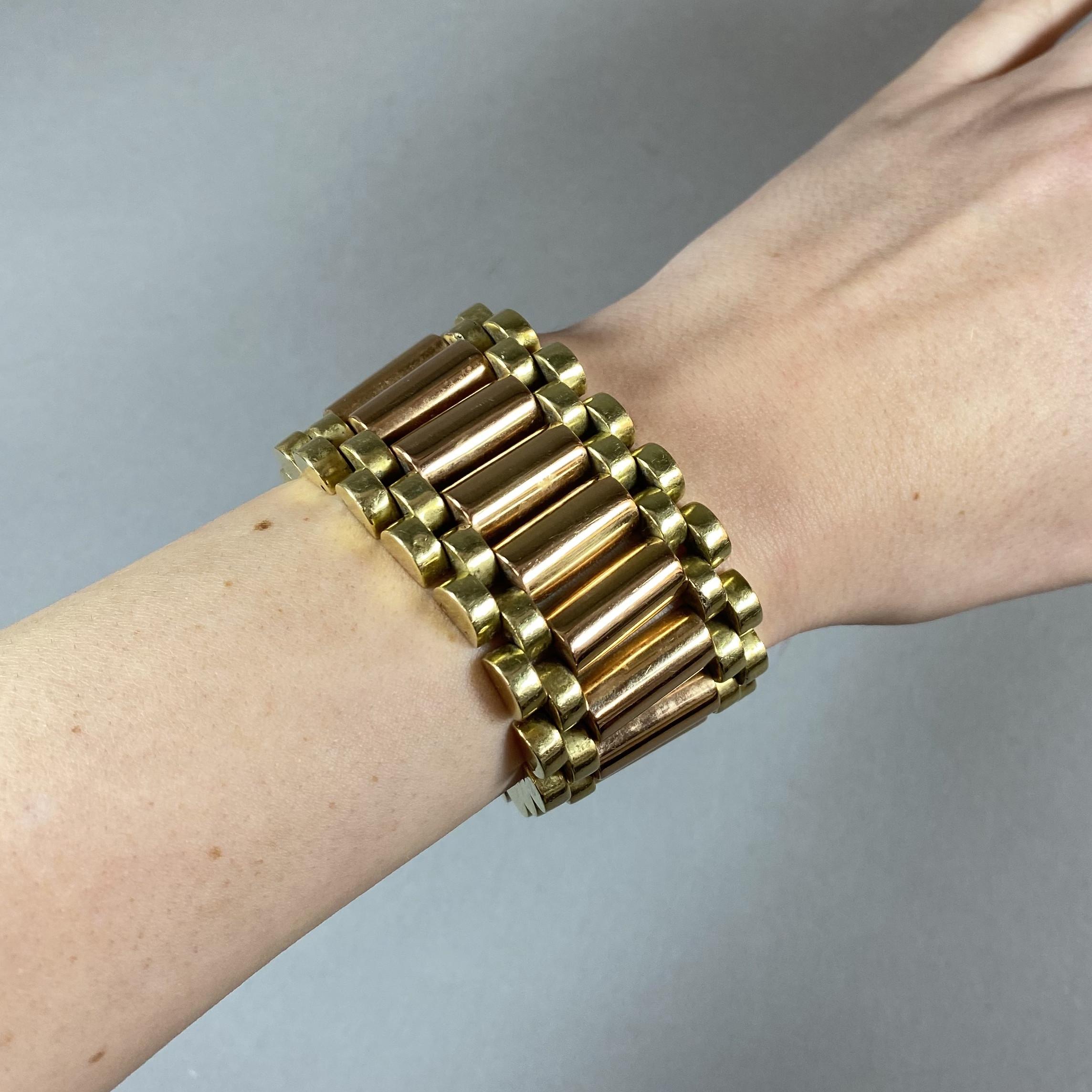 Vintage Two Tone Gold Bracelet, Circa 1940 In Good Condition In London, GB