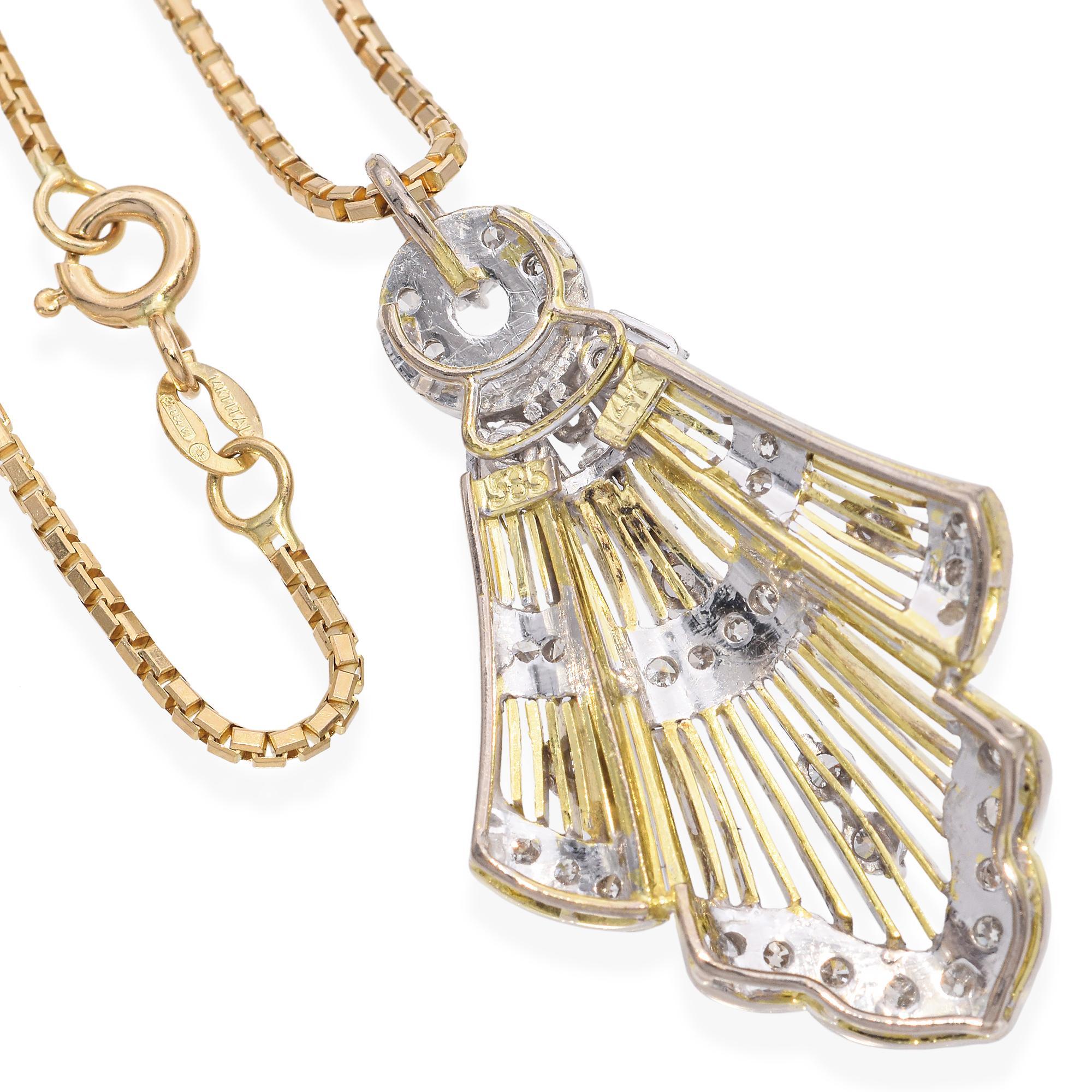 Vintage Two-Tone Gold Filigree Diamond Pendant Necklace In Good Condition For Sale In New York, NY