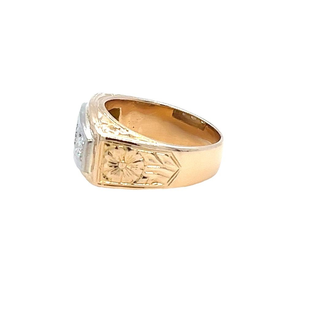 Round Cut Vintage Two Tone Gold Ring with Three Stone Diamond Design For Sale