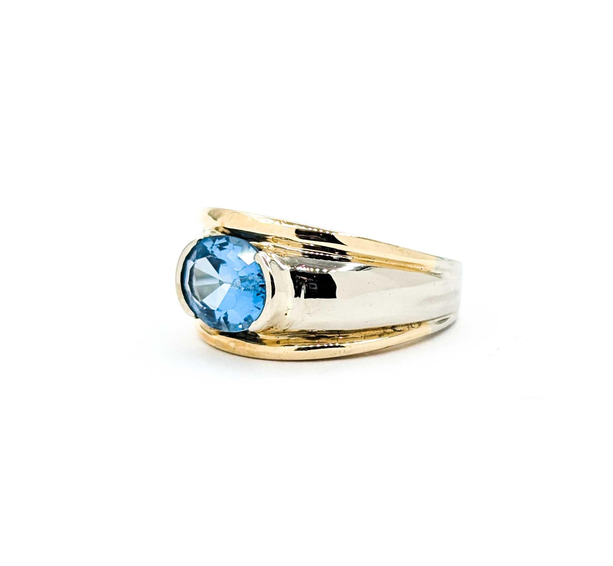 Contemporary Vintage Two-Tone Swiss Blue Topaz Ring in 14k Gold For Sale