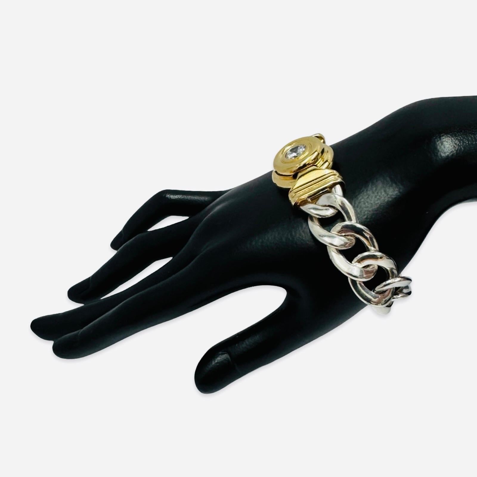 Vintage Two-Tone UnoAErre Curb-Link Bracelet avec motif central en forme de dôme en vente 1