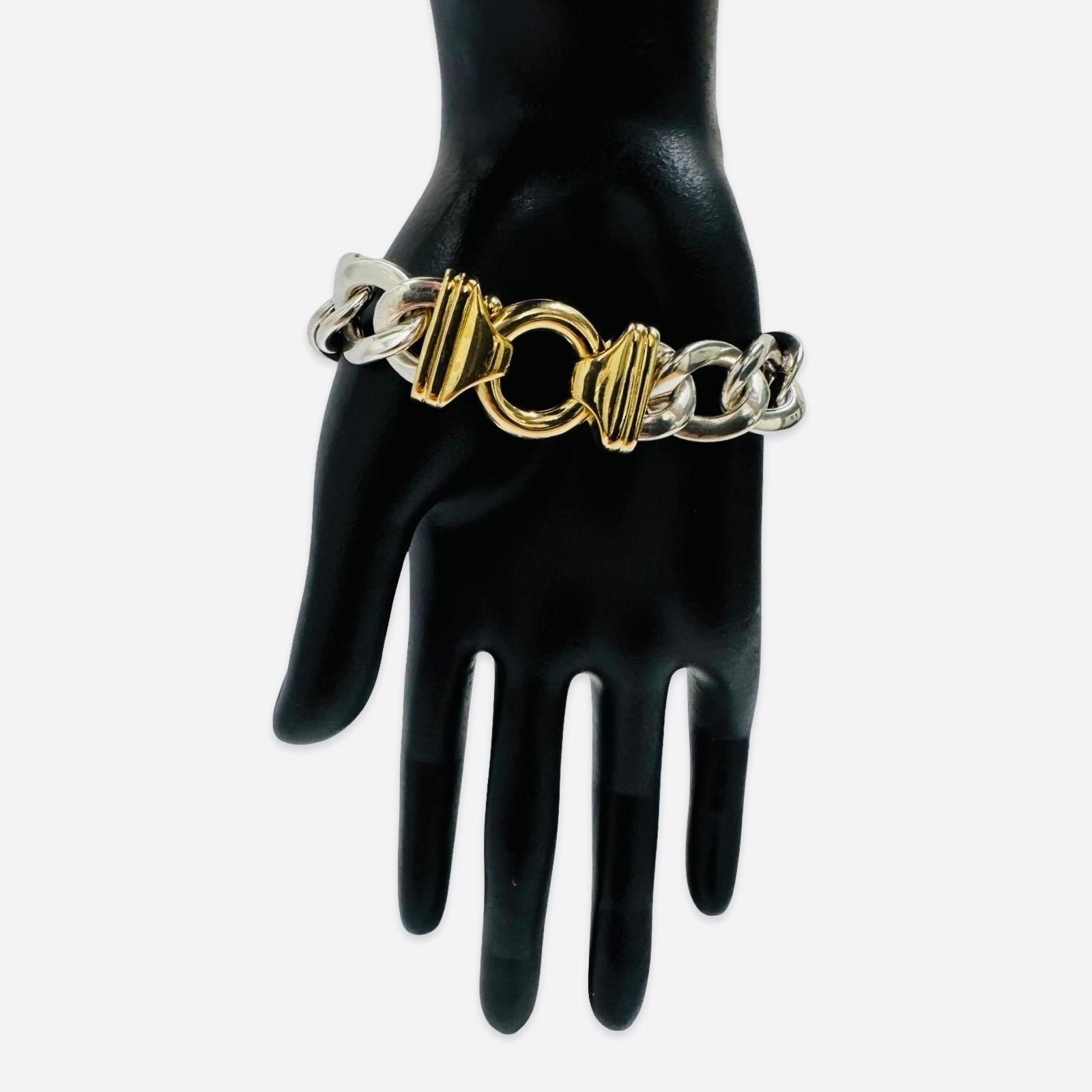 Vintage Two-Tone UnoAErre Curb-Link Bracelet avec motif central en forme de dôme en vente 2