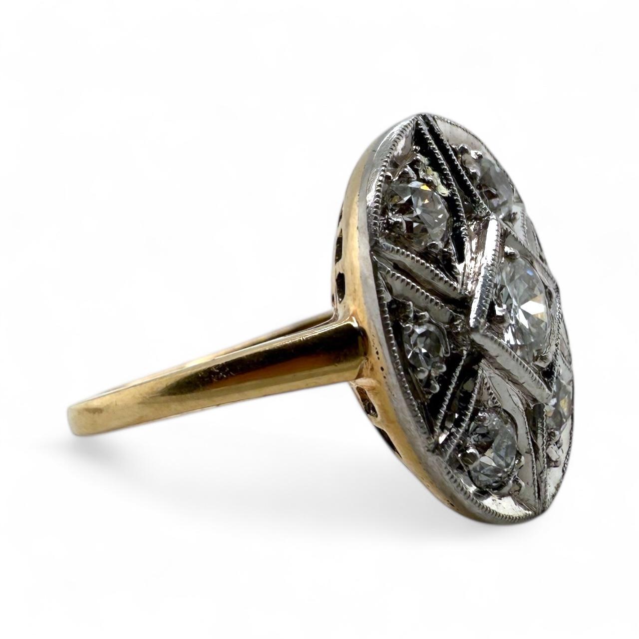 Bague de cocktail vintage à deux tons de diamants 14K en vente 1