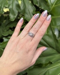 Vintage-Cocktailring mit zweifarbigem Diamanten