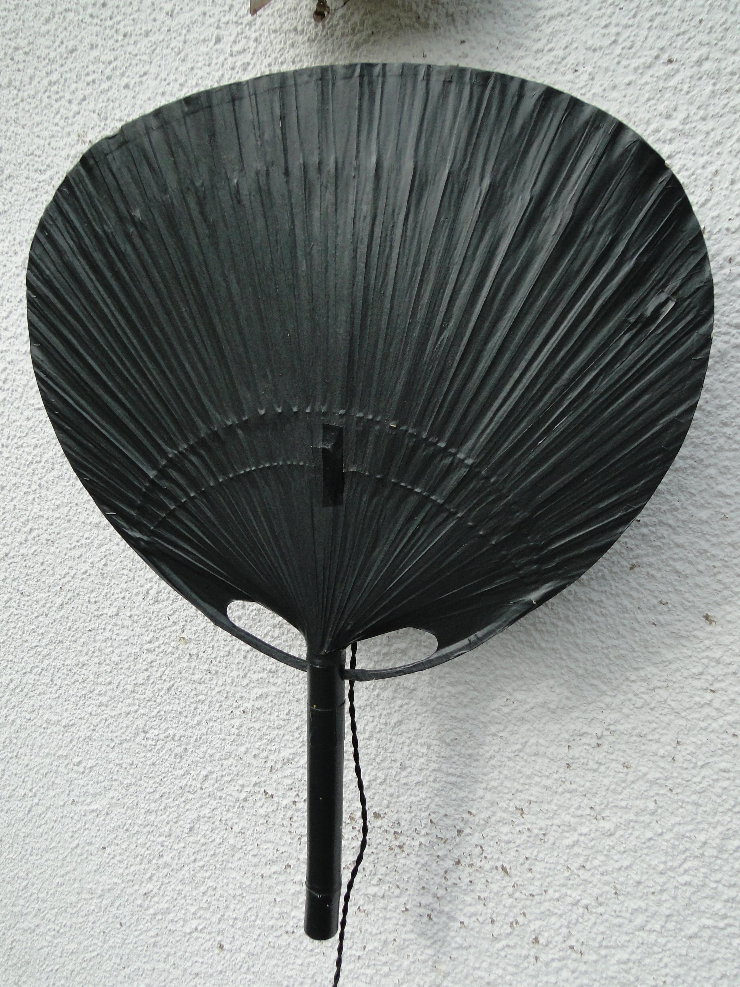 Vintage Uchiwa Ingo Maurer  Wall Lamp for M Design  Germany 70s In Distressed Condition For Sale In Lège Cap Ferret, FR