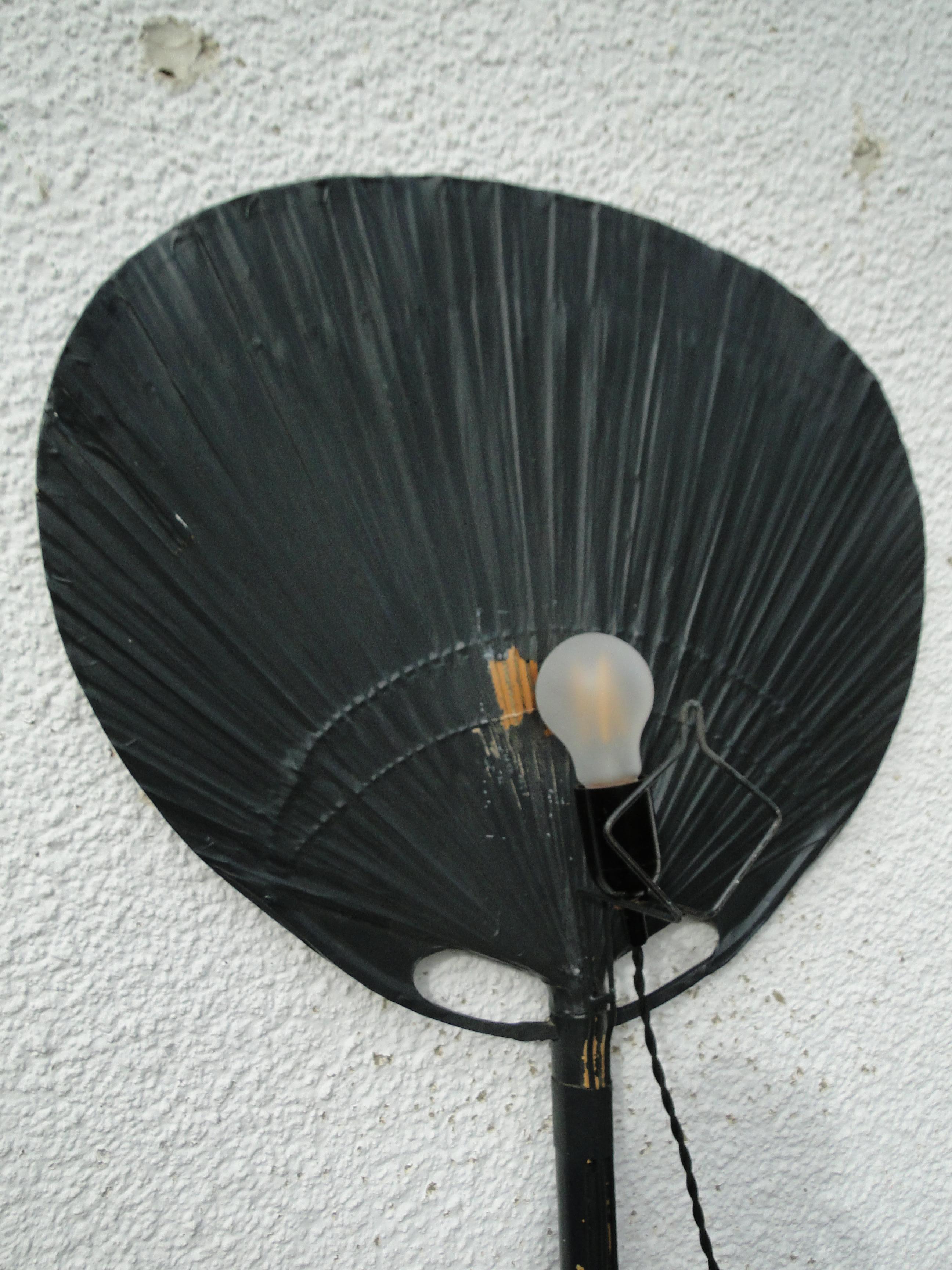 Vintage Uchiwa Ingo Maurer  Wall Lamp for M Design  Germany 70s For Sale 3