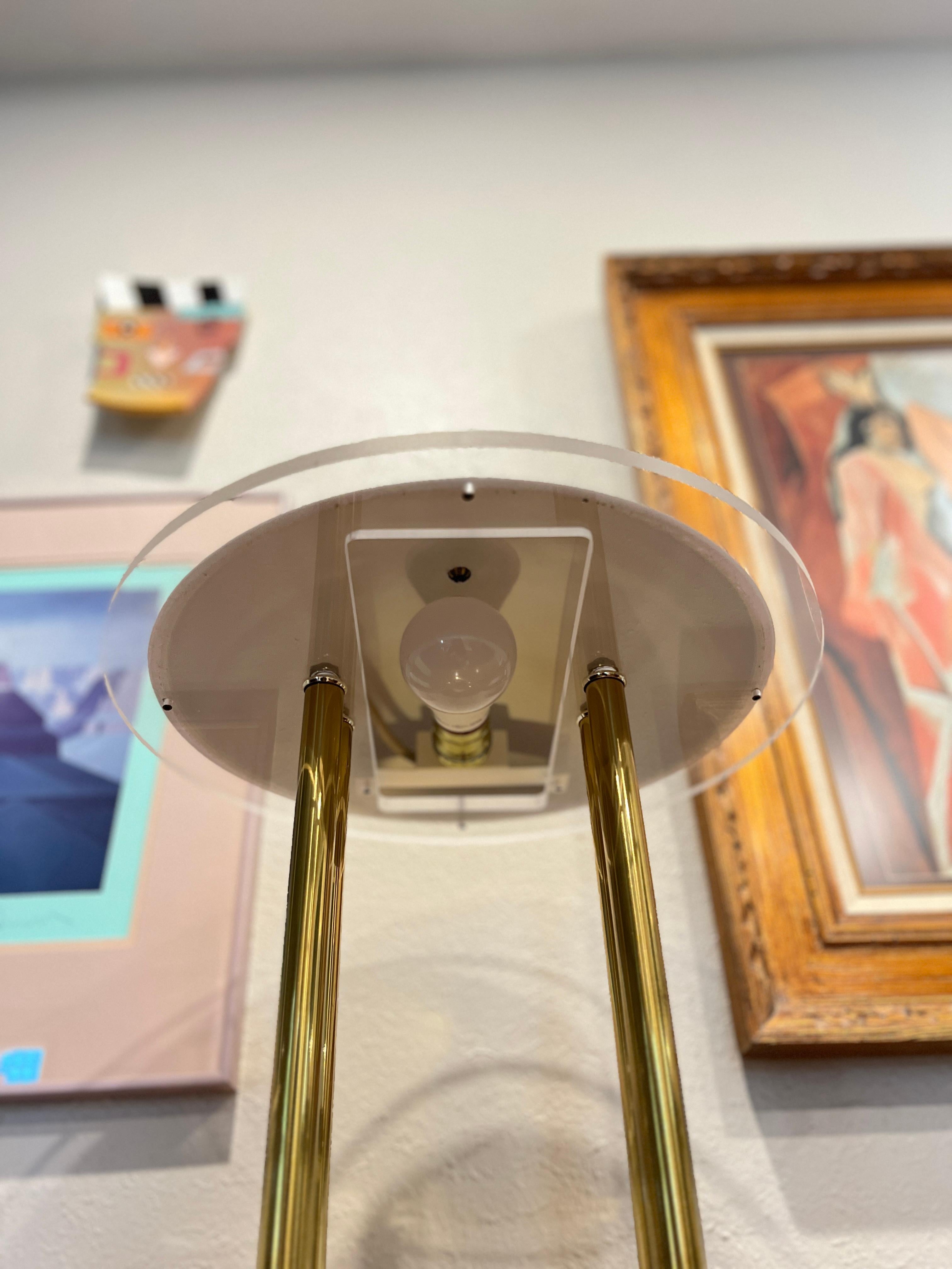 Vintage UFO lamp with lucite detail around the shade, circa 1970s-1980s In Good Condition In Houston, TX