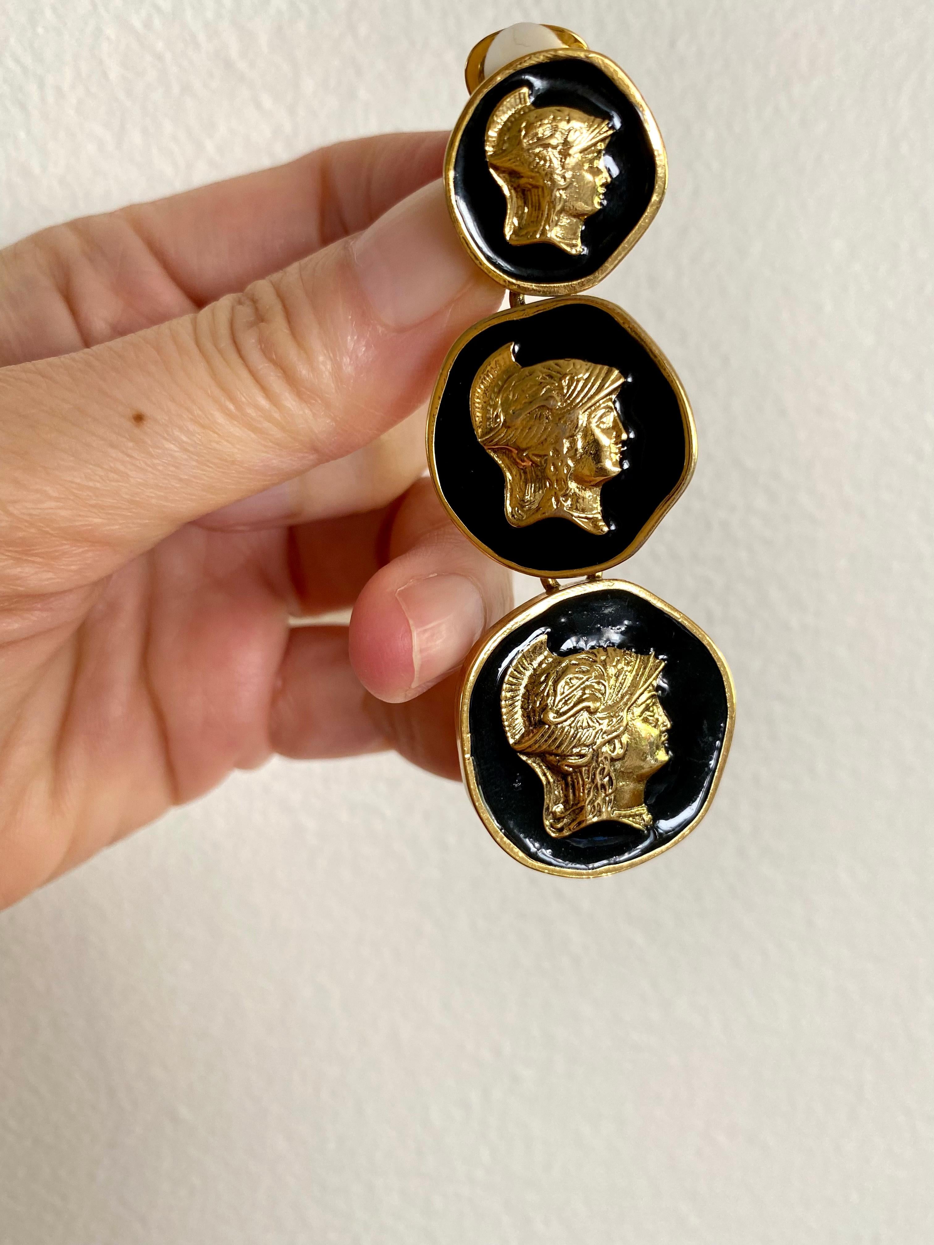 Vintage Ugo Correani Roman Medallion Clip Earring For Sale 1