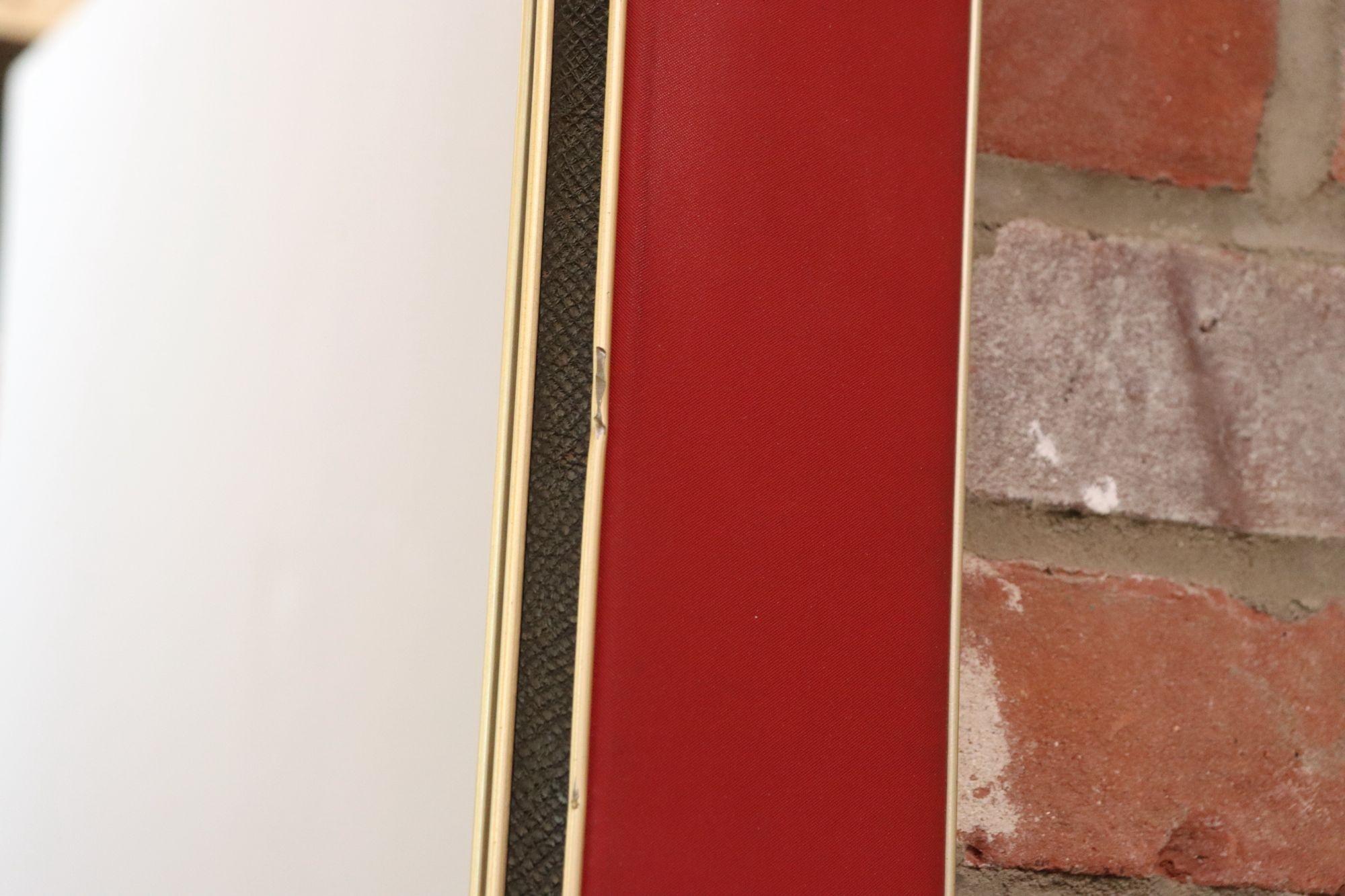 Specchio da parete imbottito d'epoca di Umberto Mascagni con bordo in pelle e ottone in vendita 5