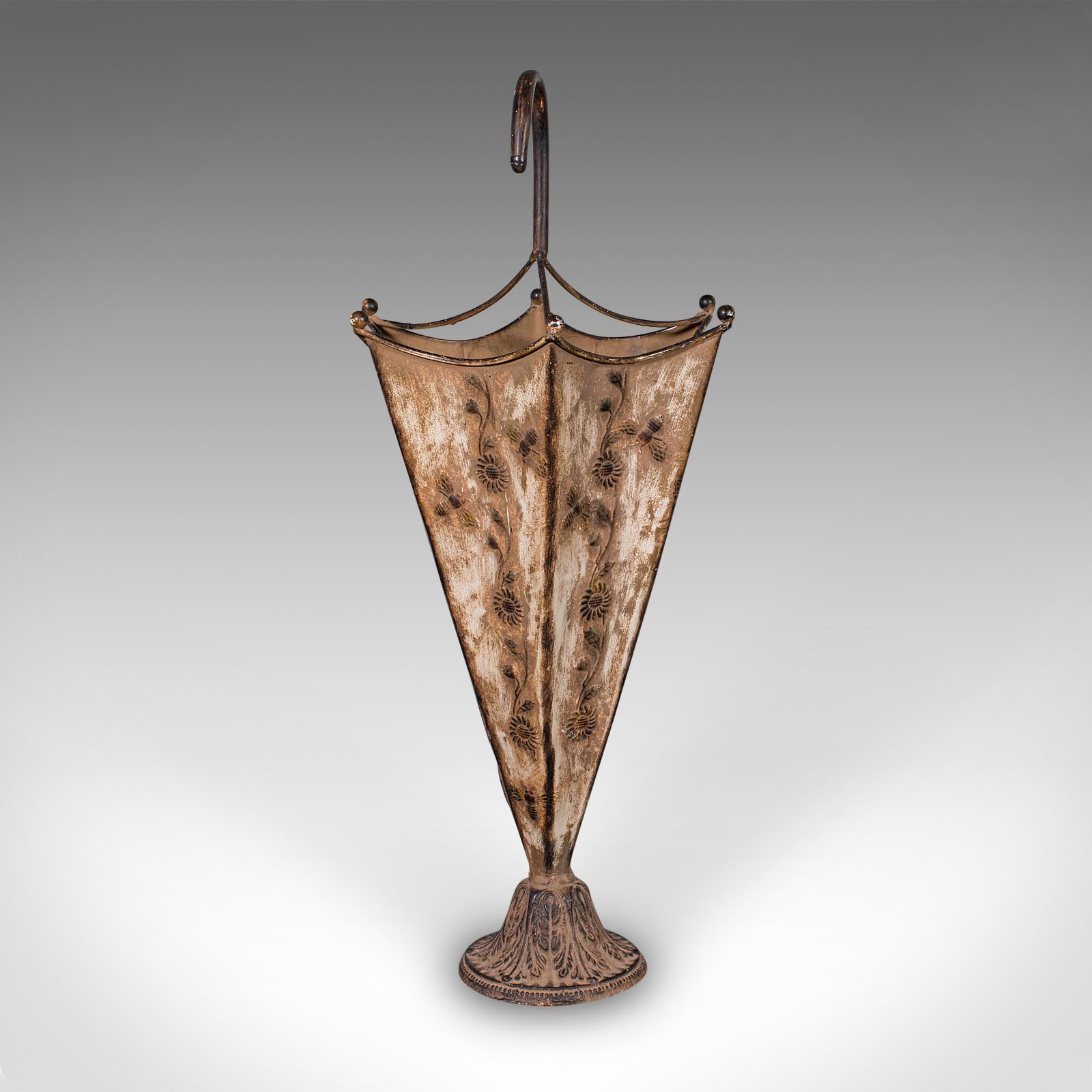 Portaombrelli d'epoca, inglese, Art Nouveau Revival, Vaschetta raccogli gocce per ingresso In condizioni buone in vendita a Hele, Devon, GB