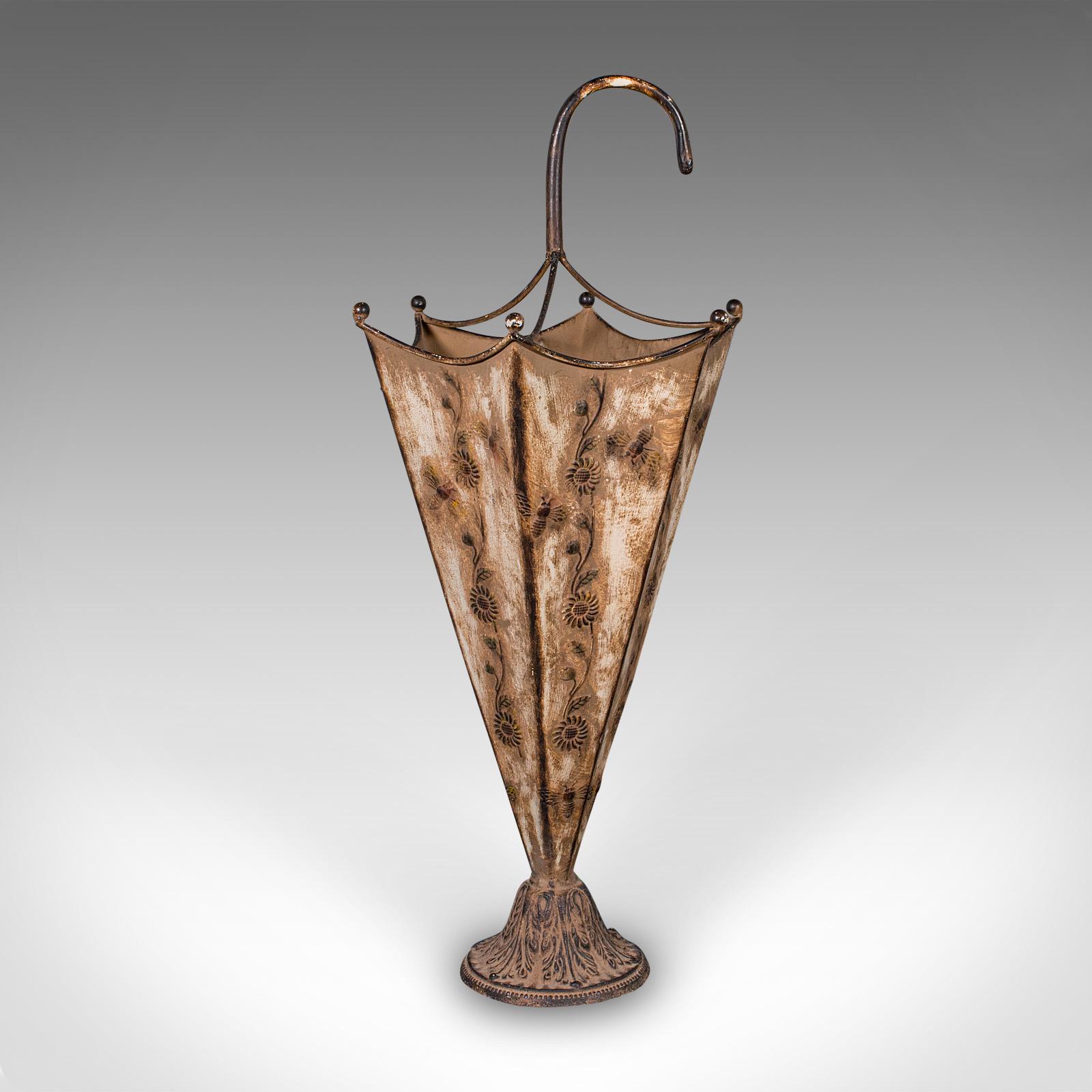 Fine XX secolo Portaombrelli d'epoca, inglese, Art Nouveau Revival, Vaschetta raccogli gocce per ingresso in vendita