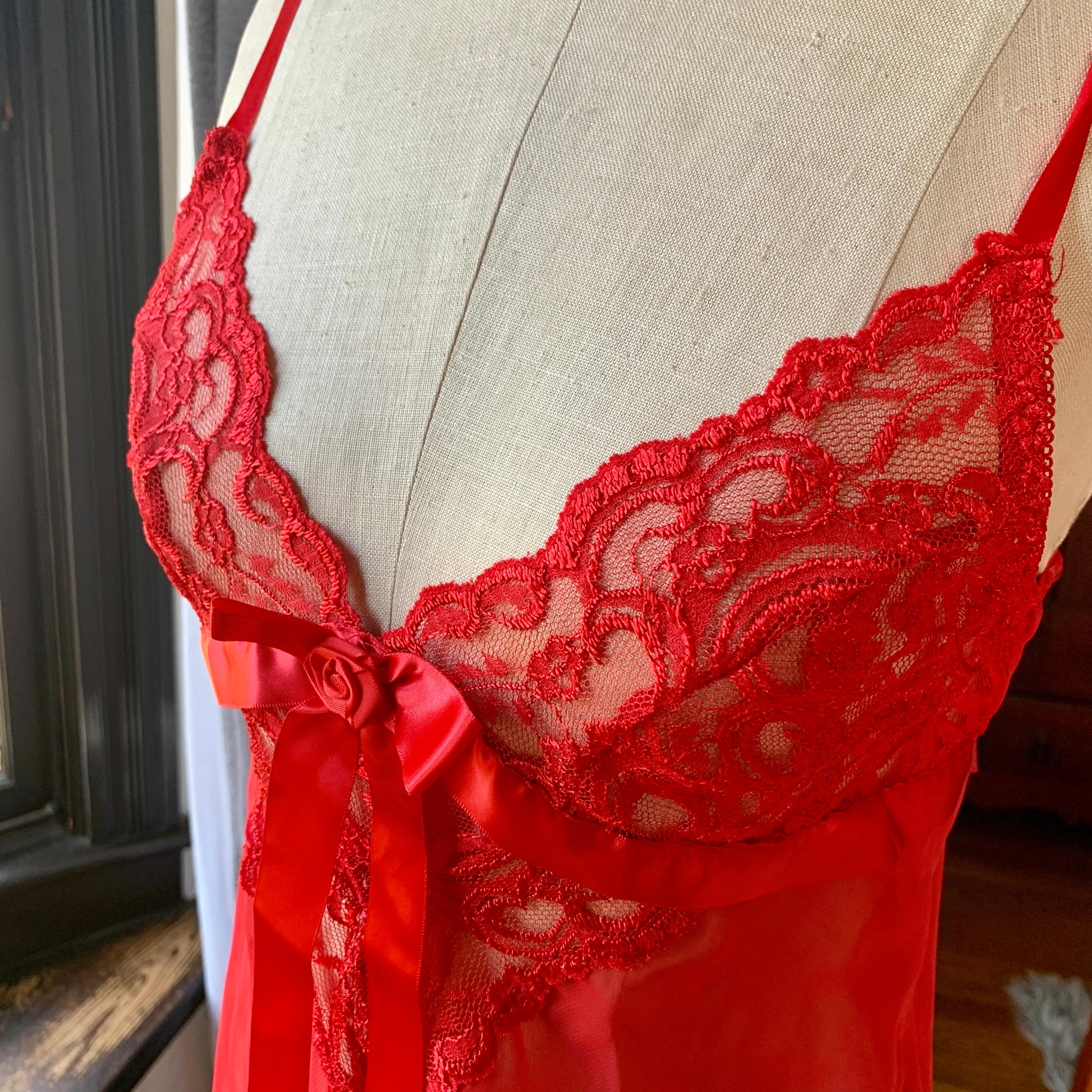 Vintage UNFORGETTABLE Babydoll Nightie SEXY Nightgown Red Lace Bow SATIN Small For Sale 3