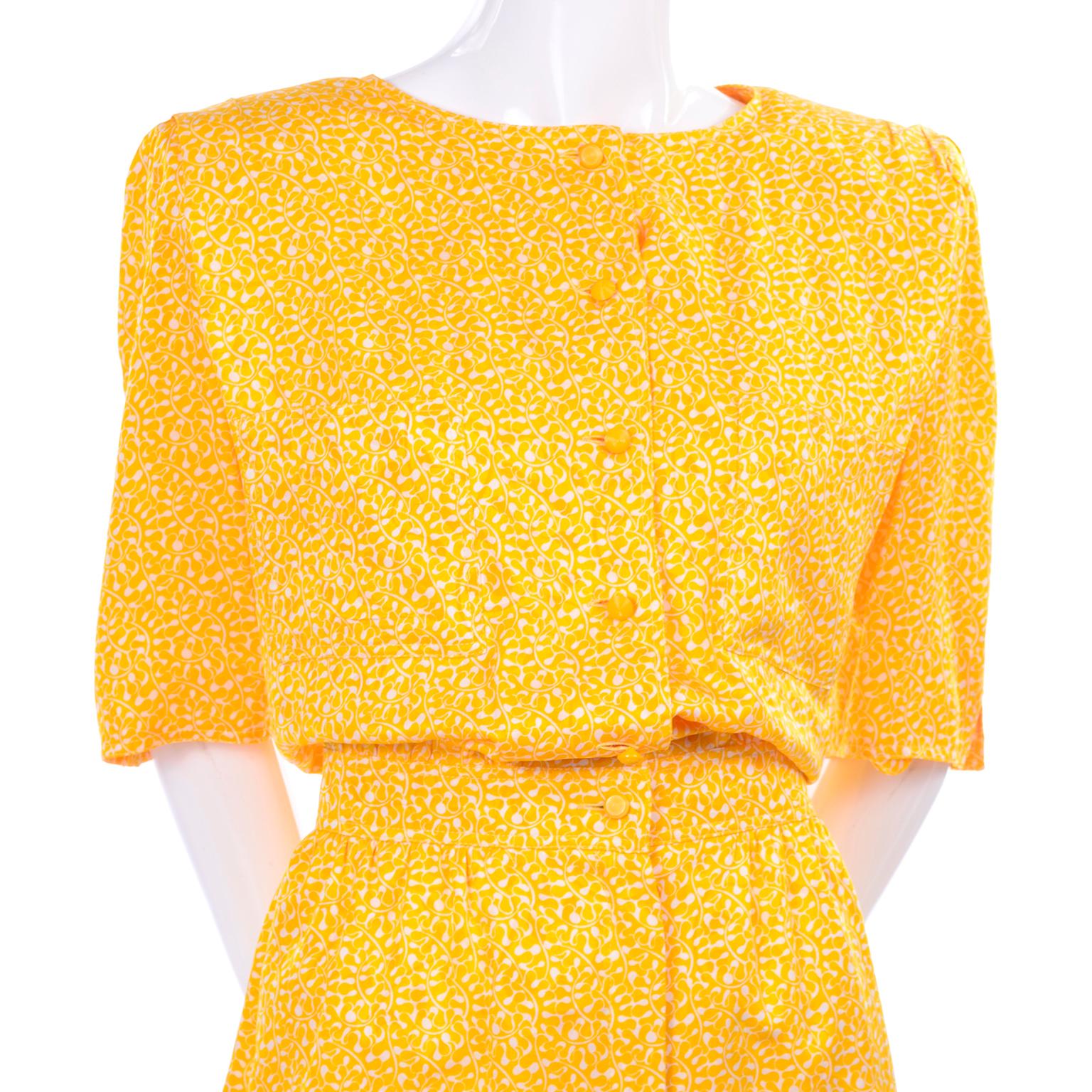 Vintage Ungaro Parallele Rayon Kleid in Gelb & Weiß Druck (Orange) im Angebot