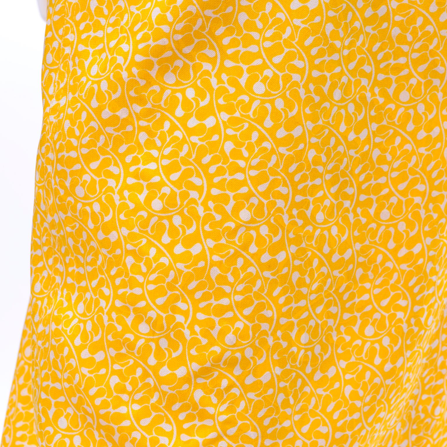 Women's Vintage Ungaro Parallele Rayon Dress in Yellow & White Print For Sale