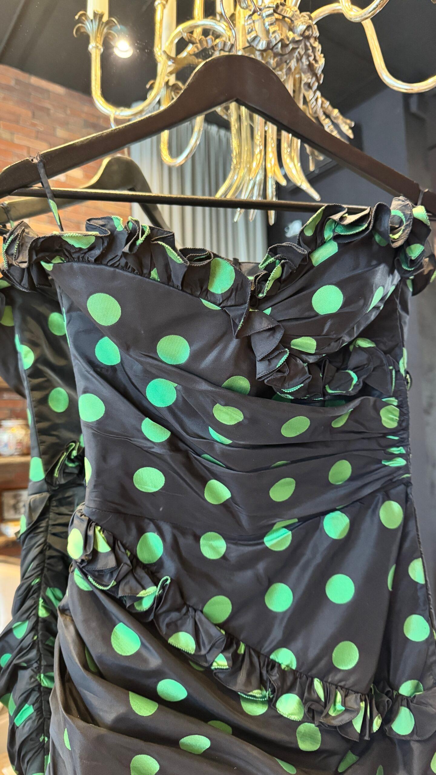 Vintage Ungaro Parallele Seidenkleid, 1980er Jahre im Zustand „Gut“ im Angebot in New York, NY