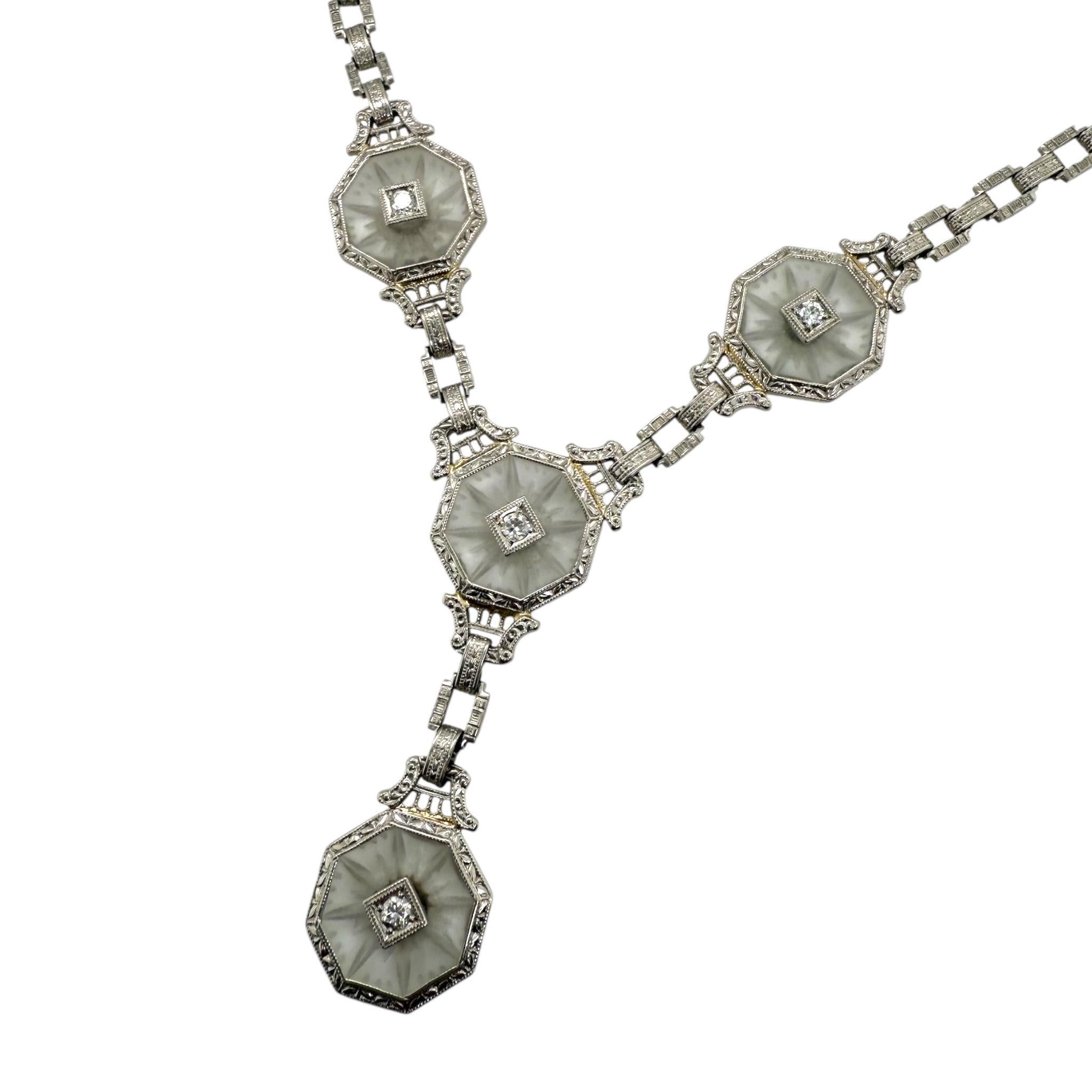 Vintage Unique Campher Glas Filigran Stil Halskette (Alteuropäischer Schliff) im Angebot