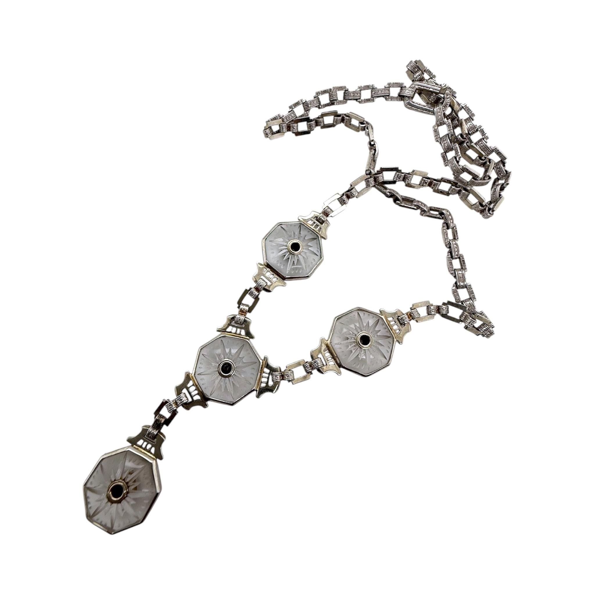 Vintage Unique Campher Glas Filigran Stil Halskette im Angebot 1