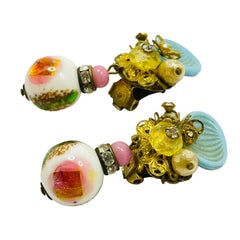 Vintage unique gold glass unsigned designer drop clip on earrings