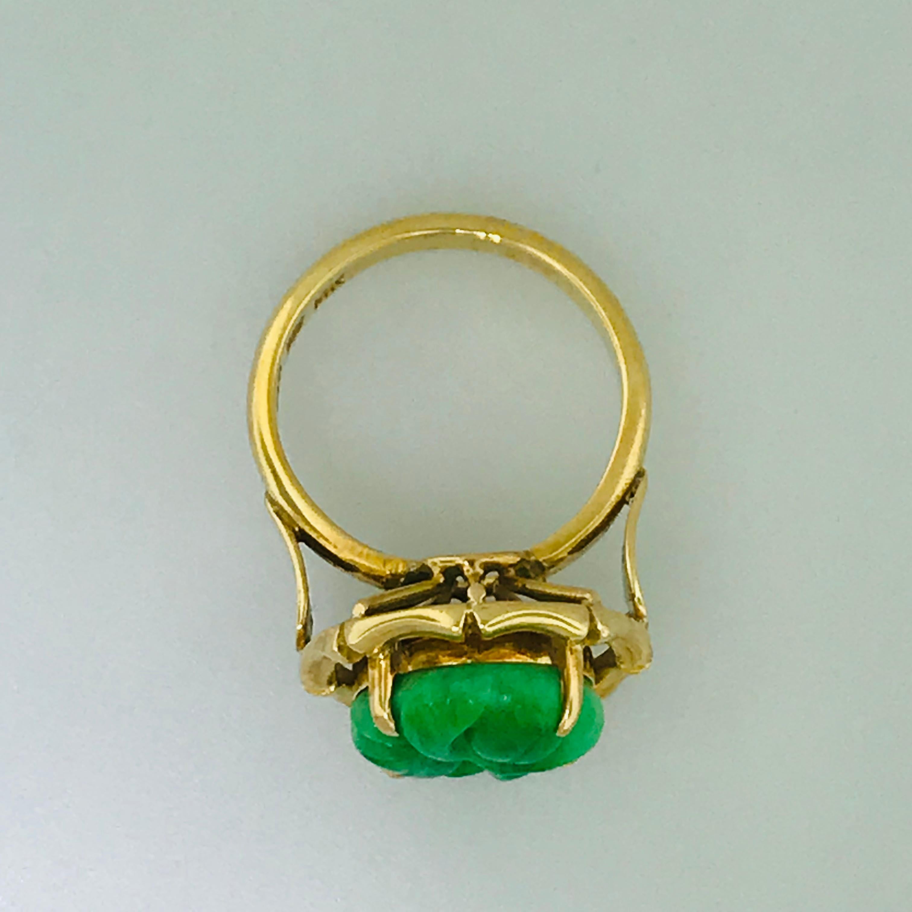 Round Cut Vintage, Jade Hand Carved Jadeite Jade Ring in 14 Karat Yellow Gold