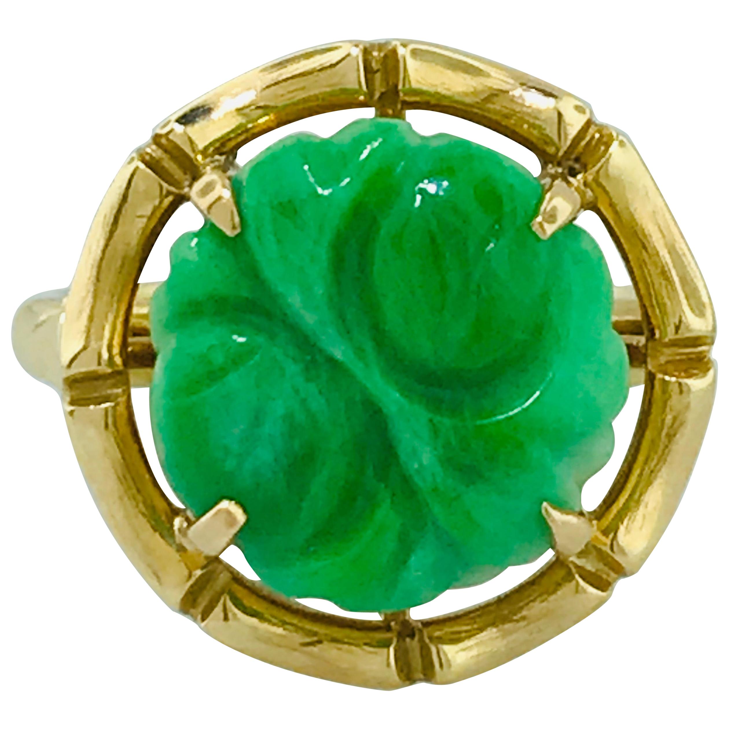 Vintage, Jade Hand Carved Jadeite Jade Ring in 14 Karat Yellow Gold