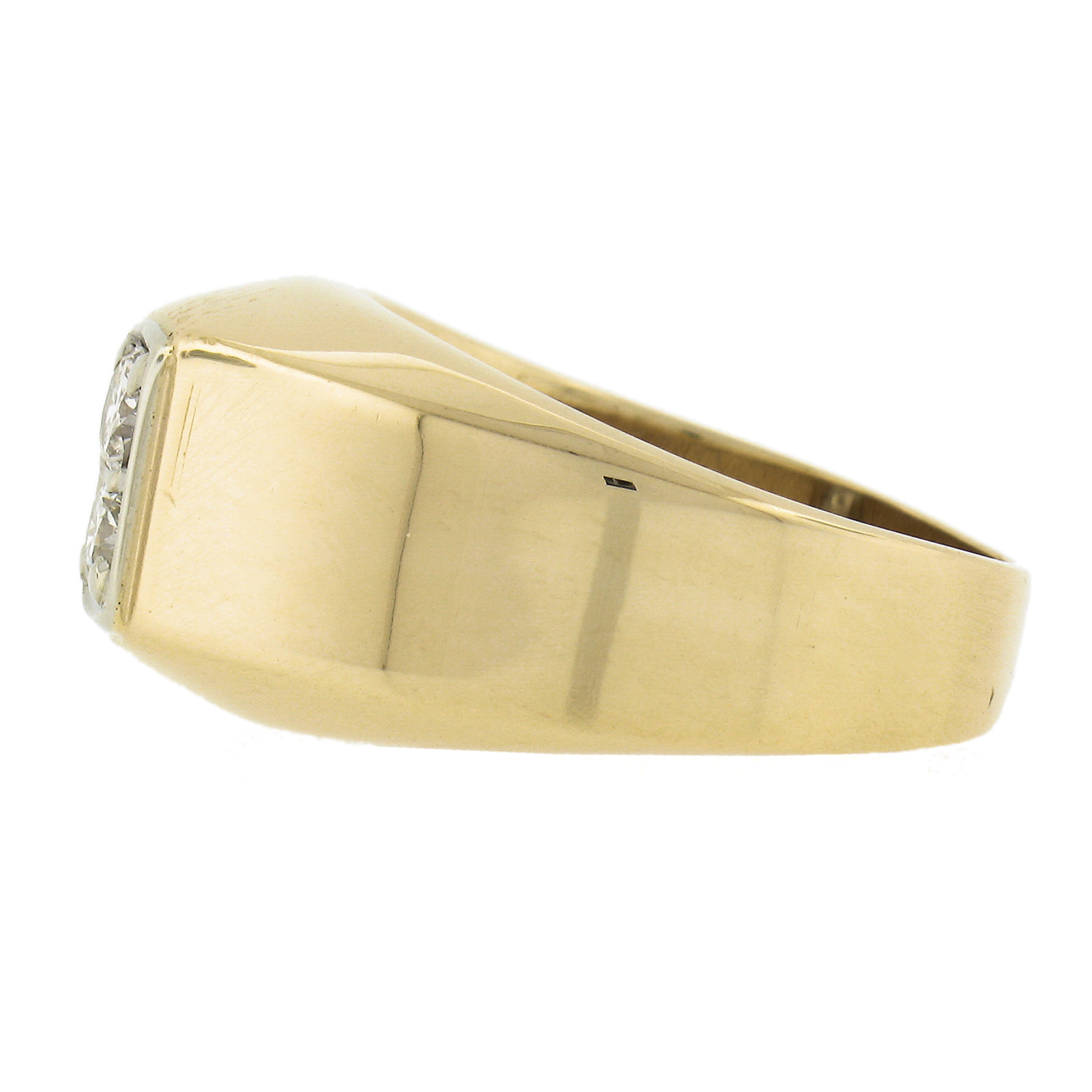 Vintage Unisex 14k Gold .24ct Round Brilliant Dual Diamond Polished Band Ring For Sale 2