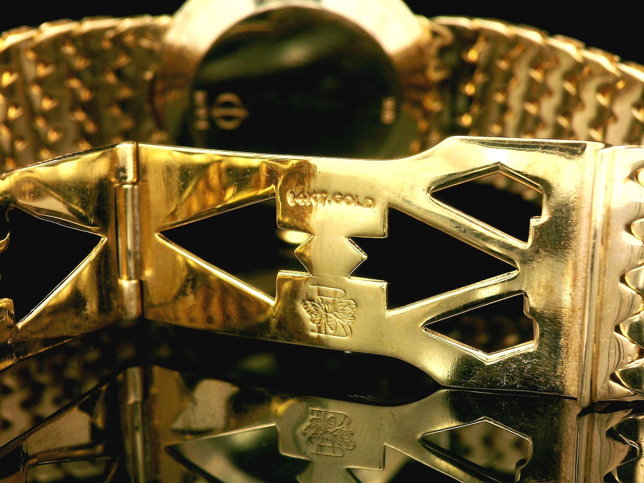 Vintage Unisex 14k Yellow Gold Baume & Mercier Mechanical Wrist Watch Bracelet Unisexe en vente