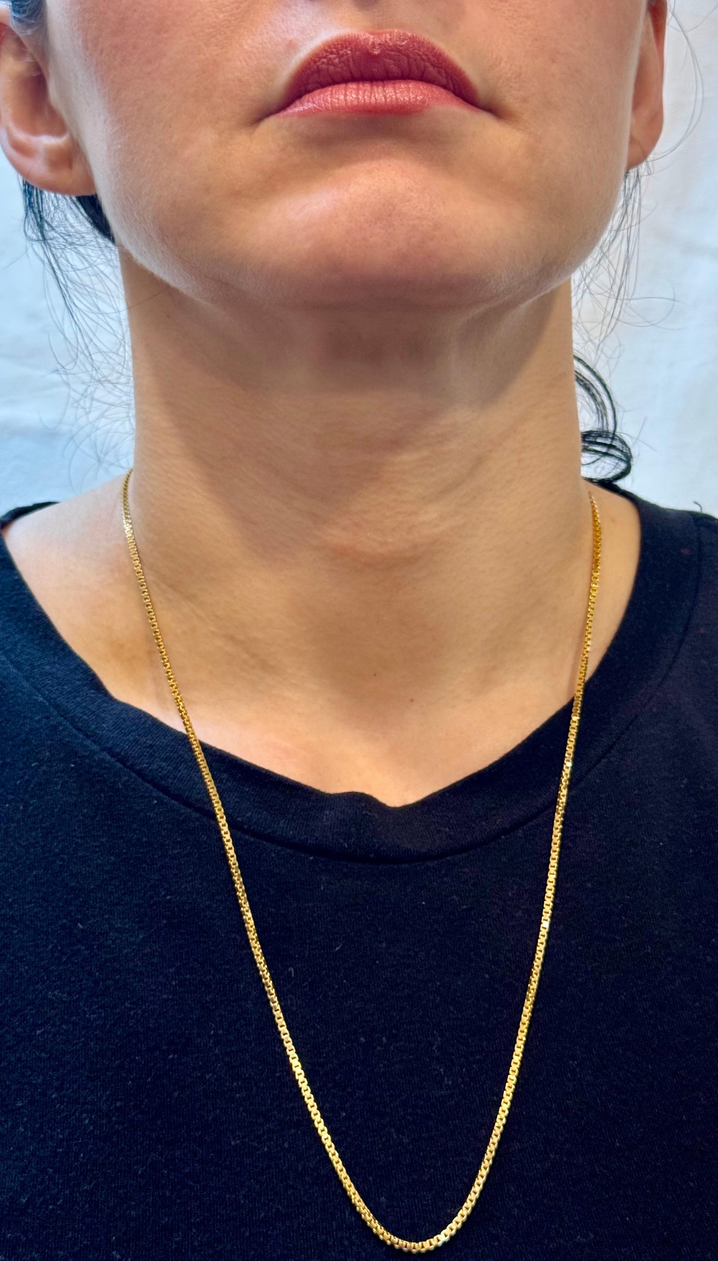 Vintage Unisex 18 Karat Yellow Gold Box chain Necklace, Italian 24