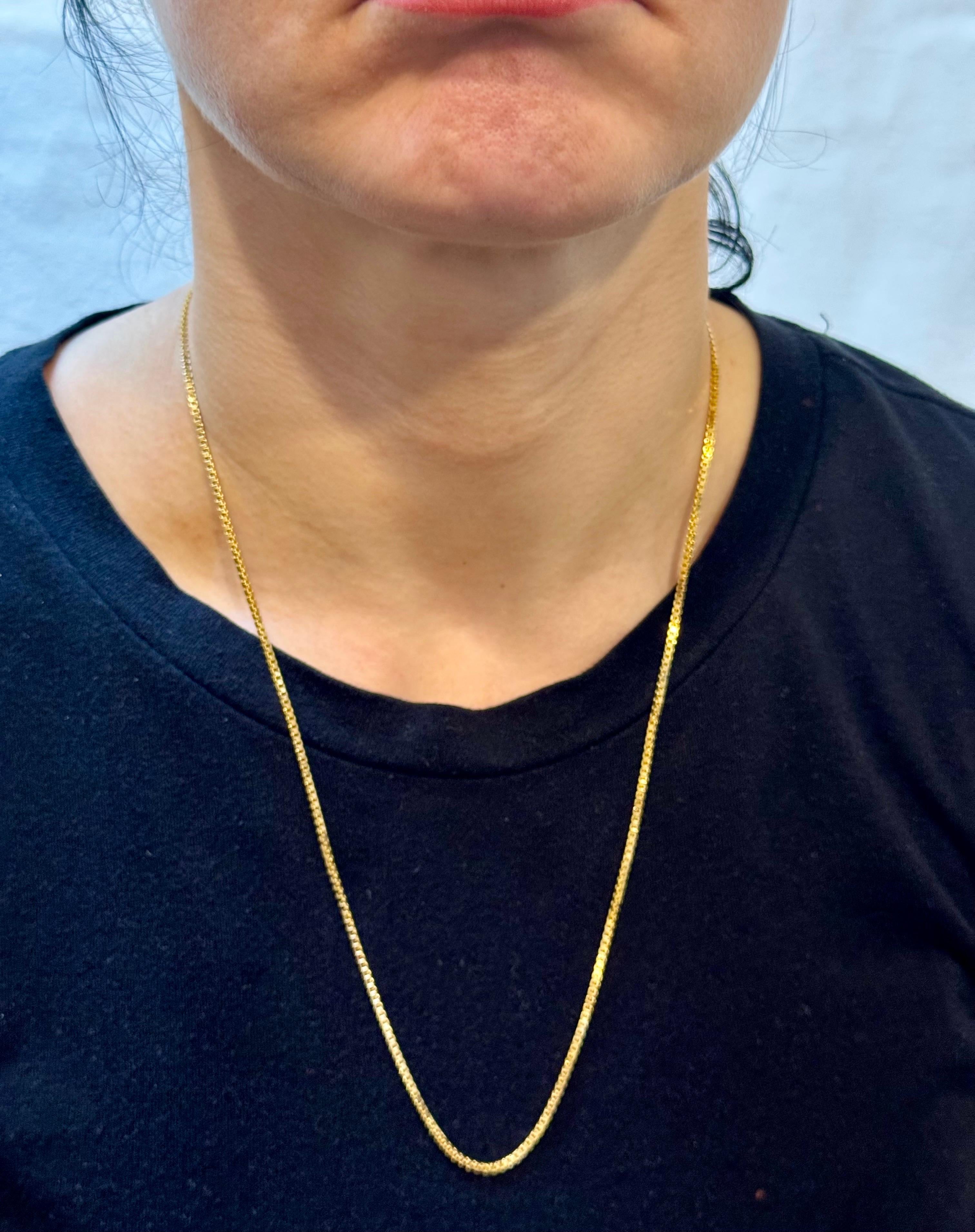 Vintage Unisex 18 Karat Yellow Gold Box chain Necklace, Italian 24