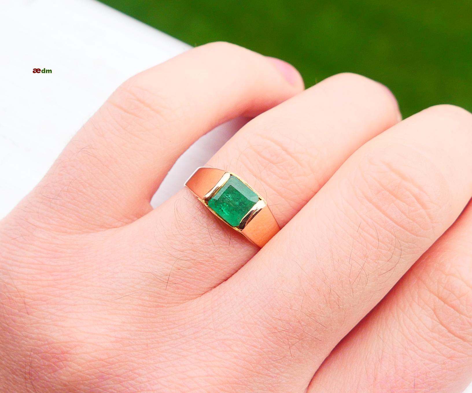 Vintage Unisex Ring natürlich 1.5ct Smaragd massiv 18K Gelbgold Ø US8.5 / 2.7gr im Angebot 9