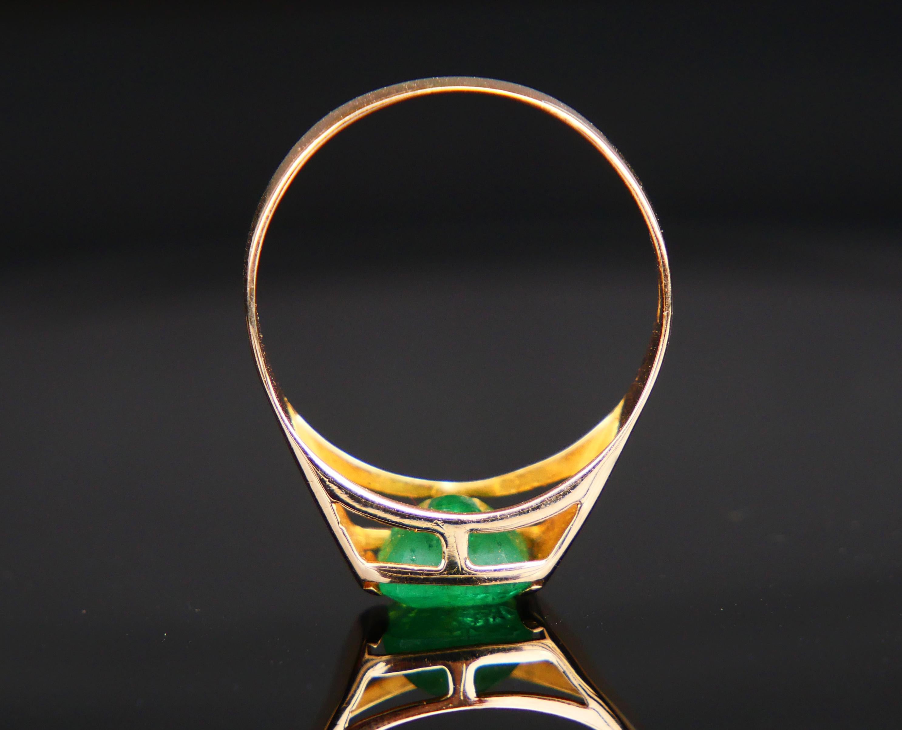 Vintage Unisex Ring natürlich 1.5ct Smaragd massiv 18K Gelbgold Ø US8.5 / 2.7gr im Angebot 1