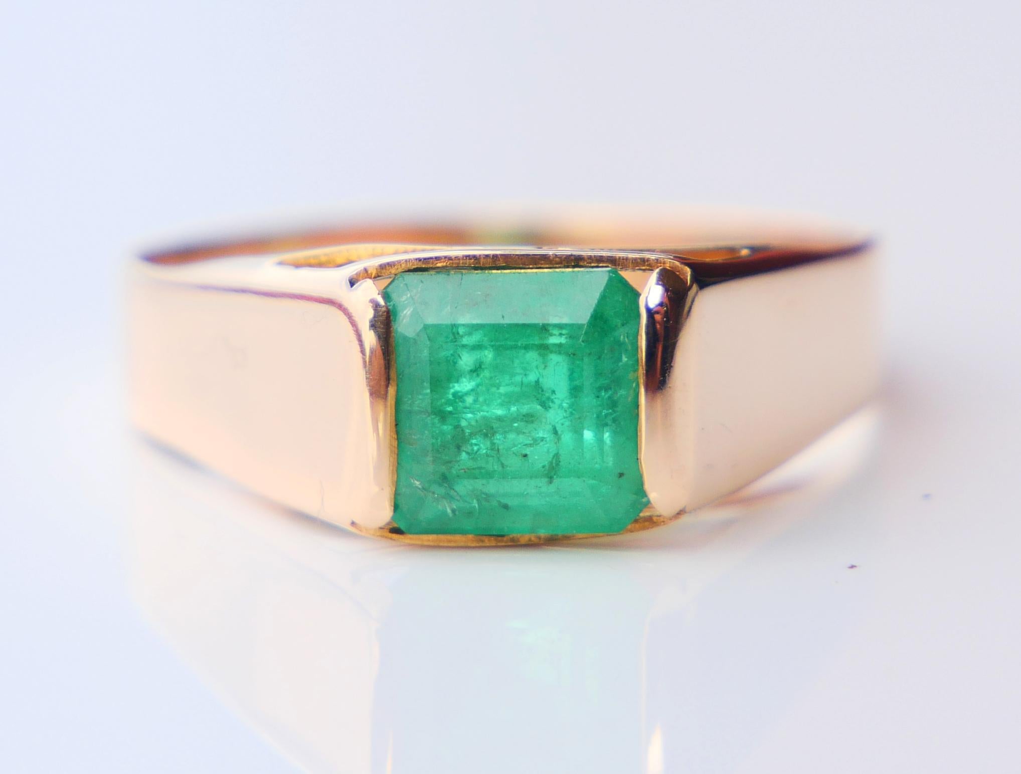 Vintage Unisex Ring natürlich 1.5ct Smaragd massiv 18K Gelbgold Ø US8.5 / 2.7gr im Angebot 3