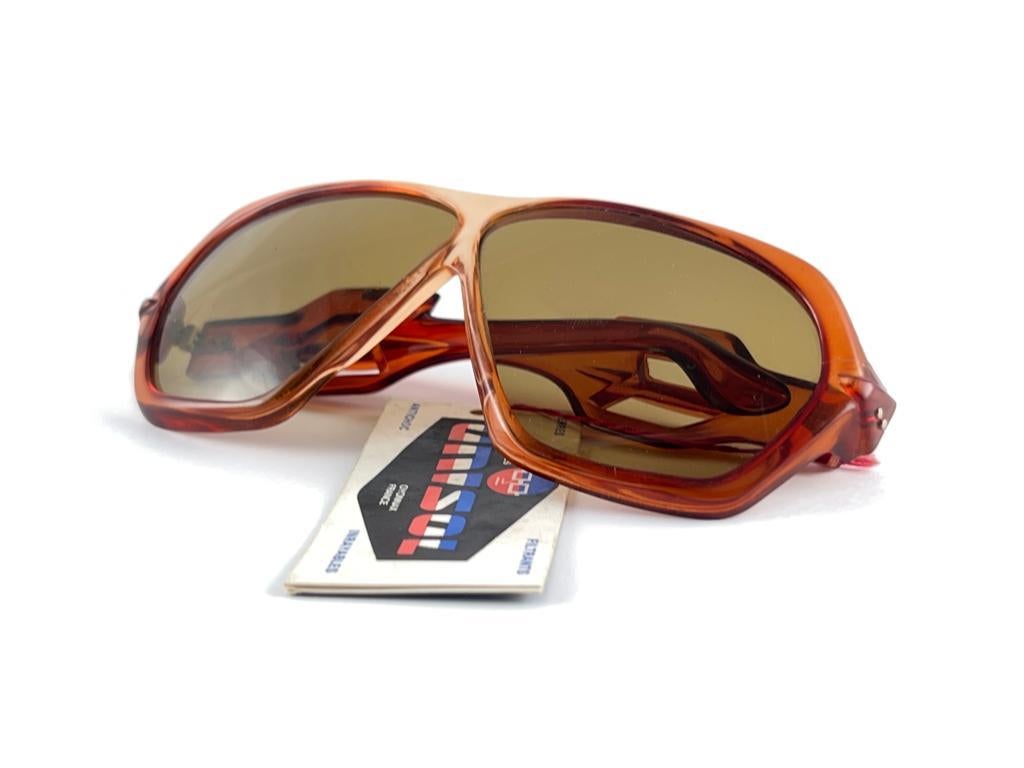 Vintage Unisol Oversized Translucent Honey 1970'S Sunglasses Made In France For Sale 5