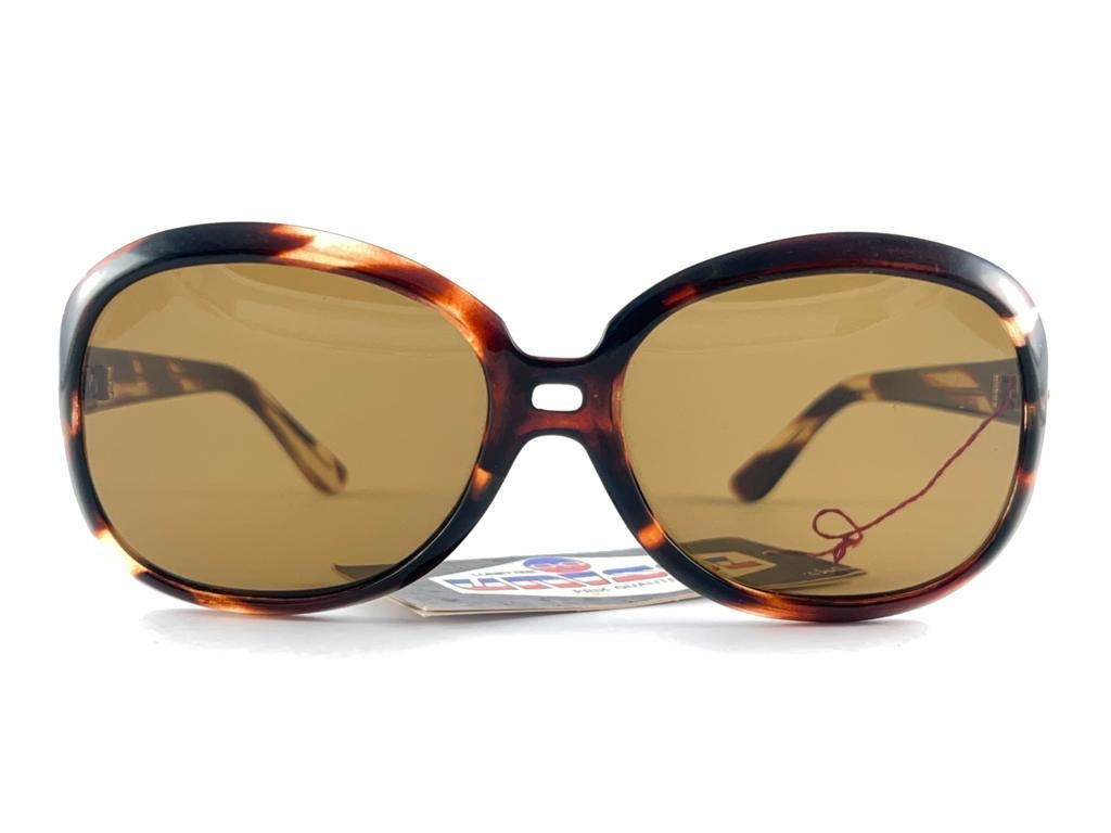 Vintage Unisol Oversized Translucent Tortoise 1970'S Sunglasses Made In France For Sale 8