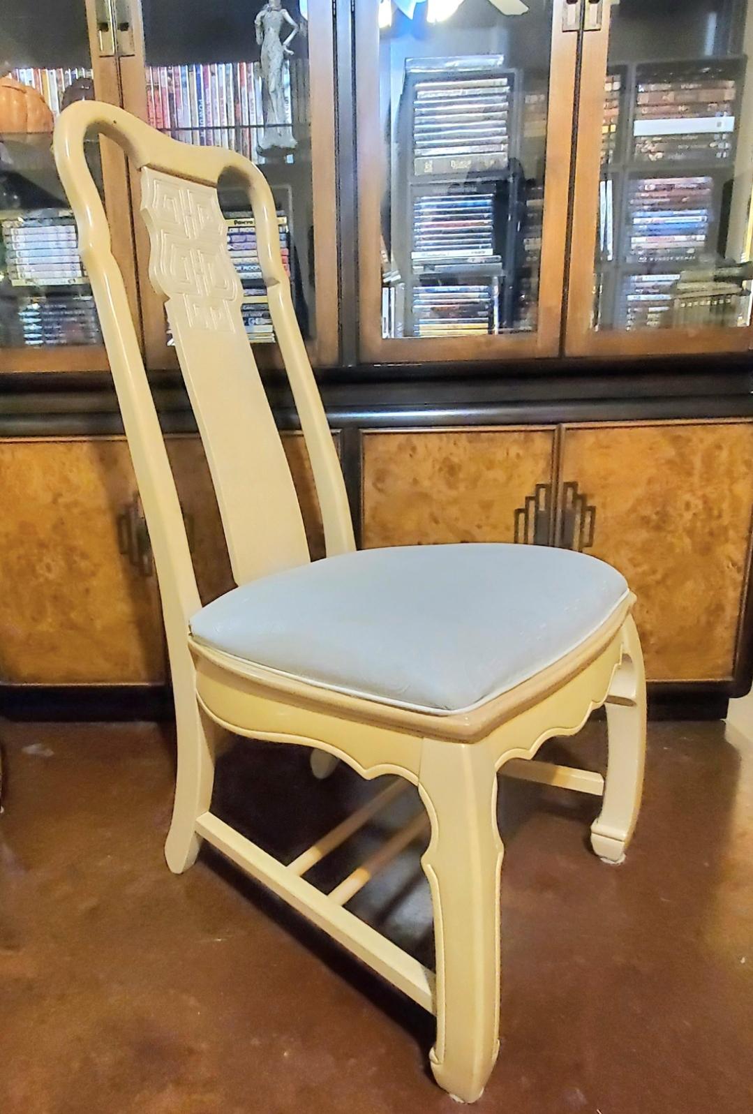 Universal Furniture Chinoiserie-Set aus 4 Stühlen (amerikanisch) im Angebot
