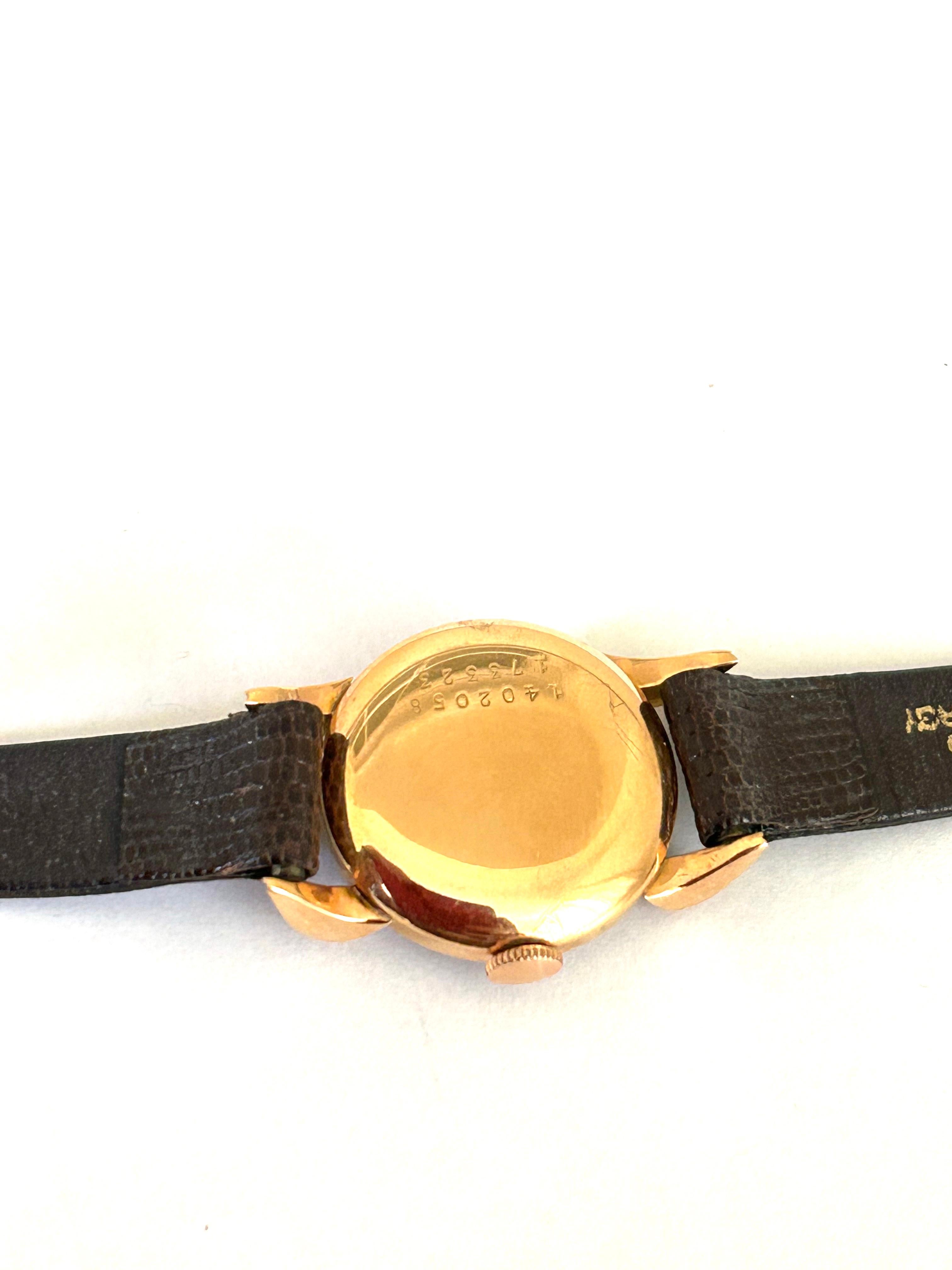 Vintage Universal Geneve 18k Rose Gold Wristwatch 1950 For Sale 6