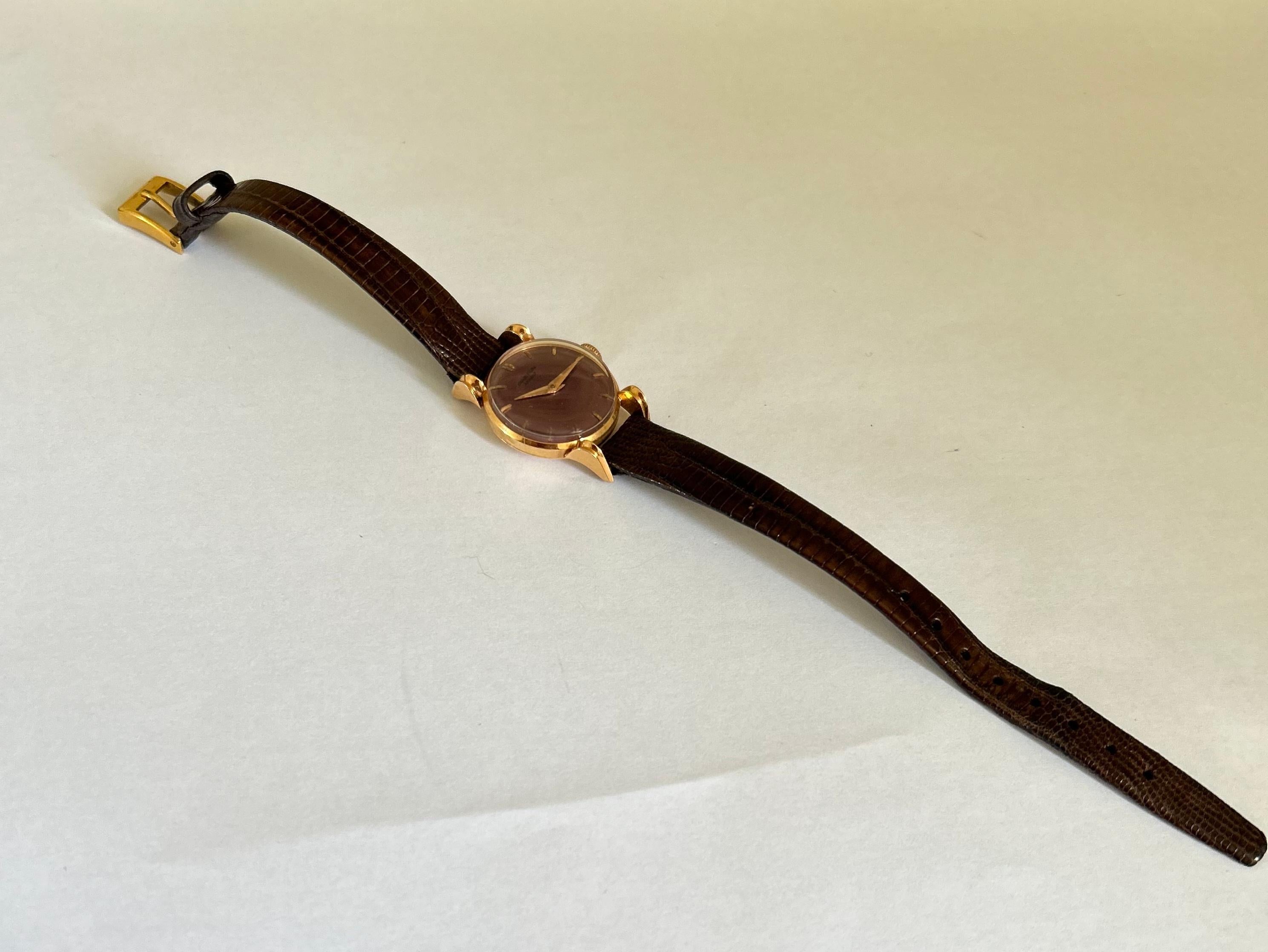 Vintage Universal Geneve 18k Rose Gold Wristwatch 1950 For Sale 9