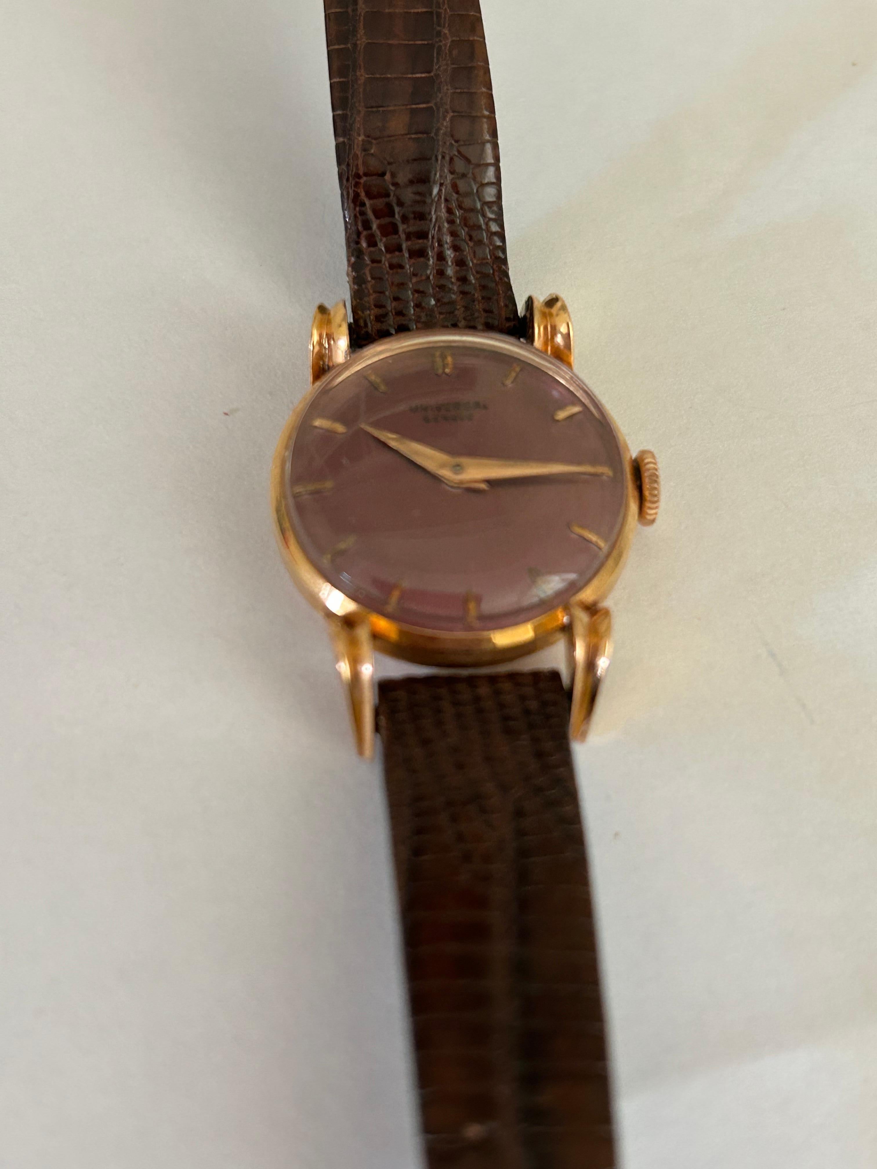Vintage Universal Geneve 18k Rose Gold Wristwatch 1950 For Sale 12