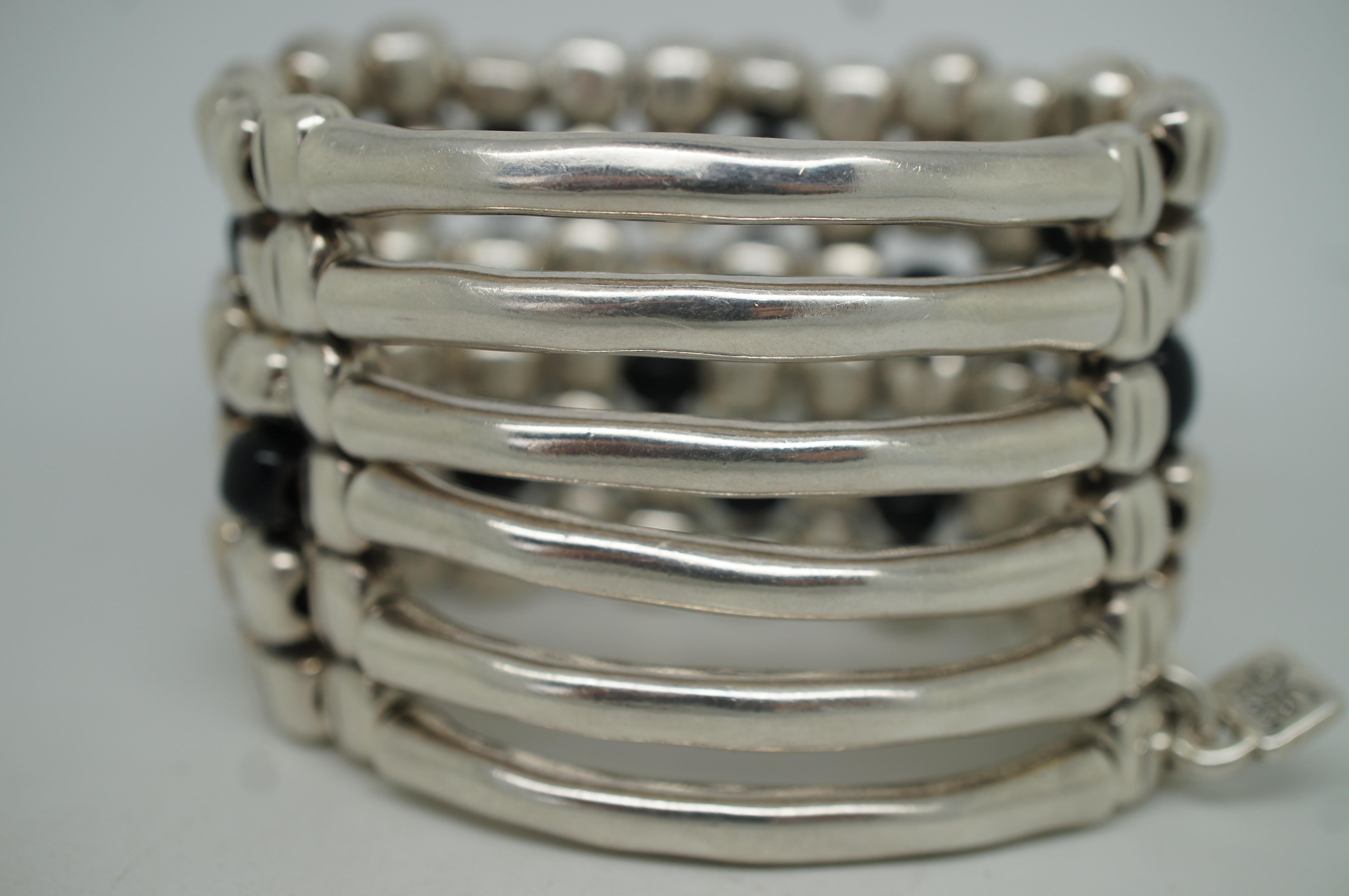 Vintage Uno De 50 Silver & Black Wide Beaded Stretch Cuff Bracelet Bangle In Good Condition For Sale In Dayton, OH