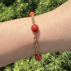 Vintage UNOAERRE 18k Yellow Gold Coral Station Bead Flat Cable Link Bracelet