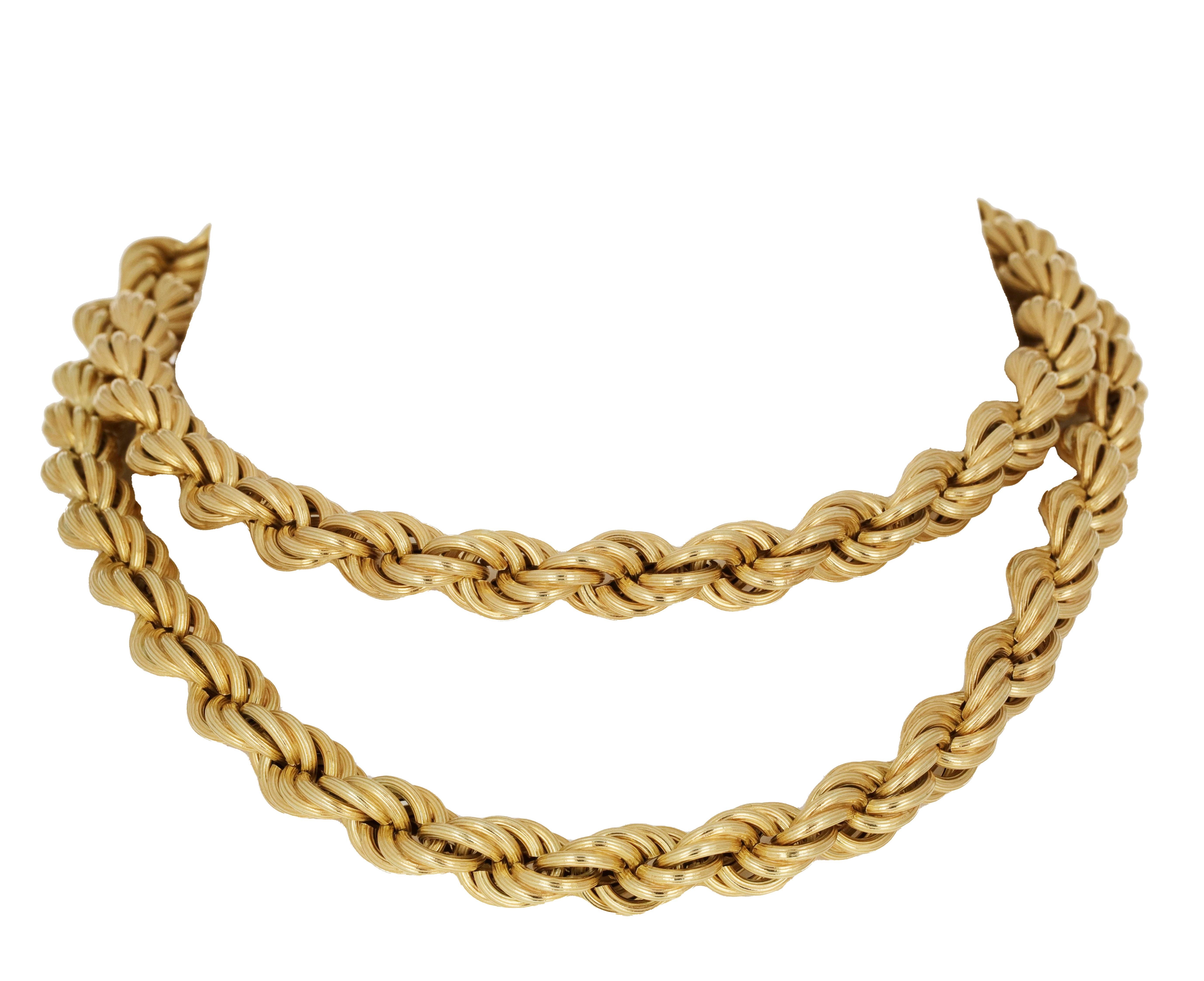 Vintage, UnoAErre, 14-karat yellow gold twisted rope chain necklace and bracelet set. These versatile pieces allow you multiple ways to showcase the bracelet and necklace. The necklace and bracelet can be worn separately or connected to make a long