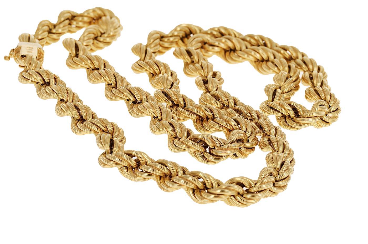 Vintage UnoAErre Gold Rope Chain Necklace and Bracelet Set In Excellent Condition In Beverly Hills, CA