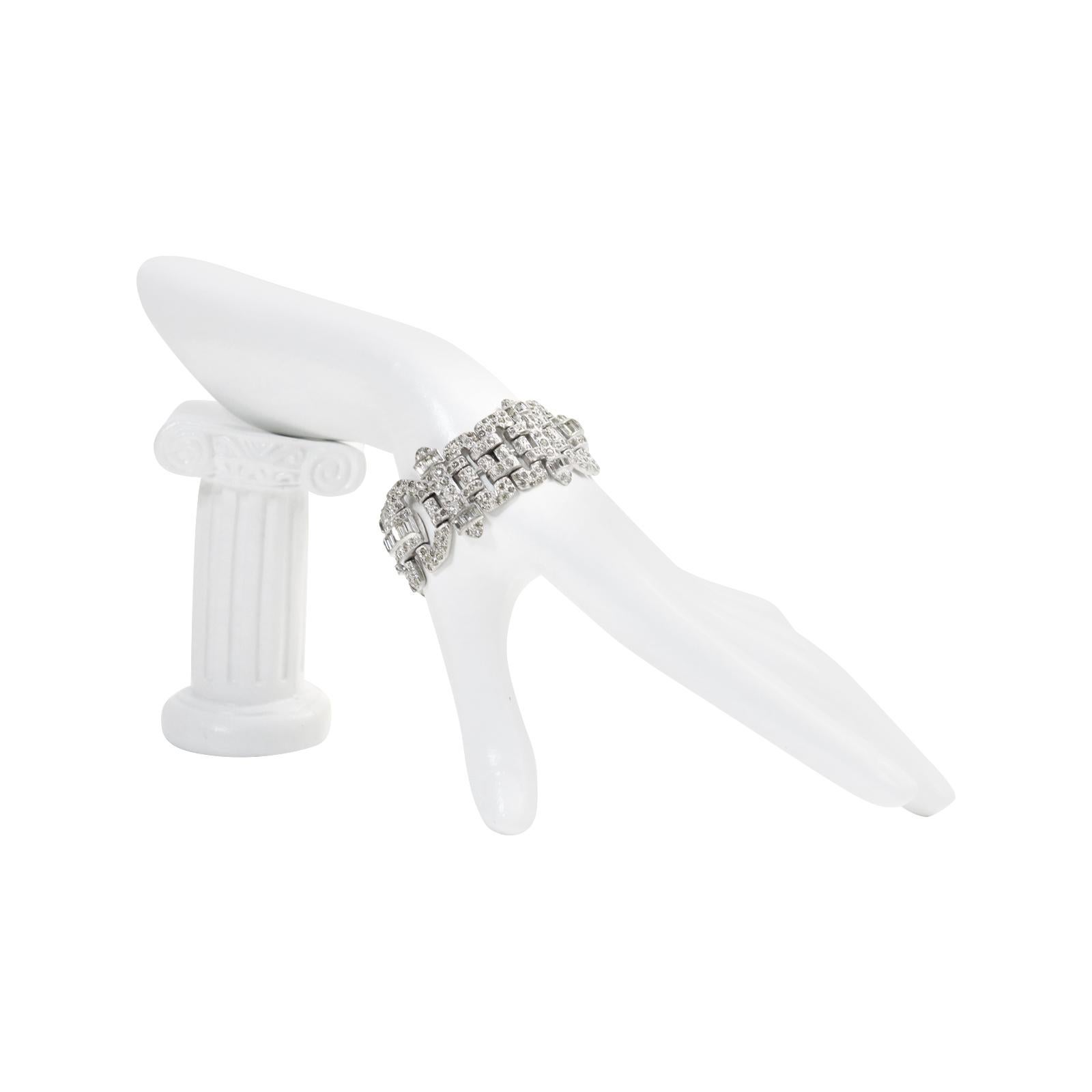 Vintage Unsigned  Diamante Art Deco Bracelet Circa en vente 5